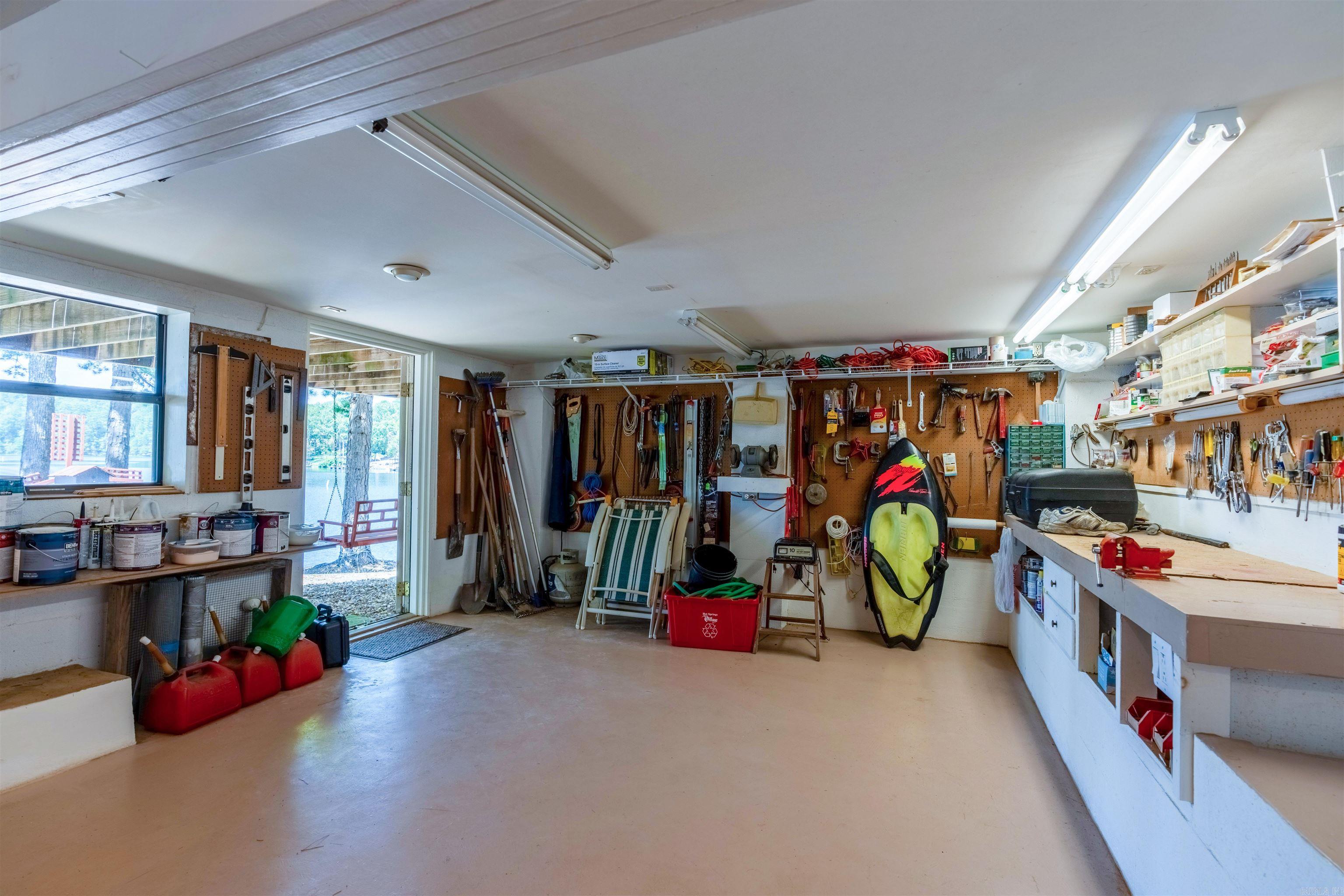 10 Delavega  Hot Springs Village, AR