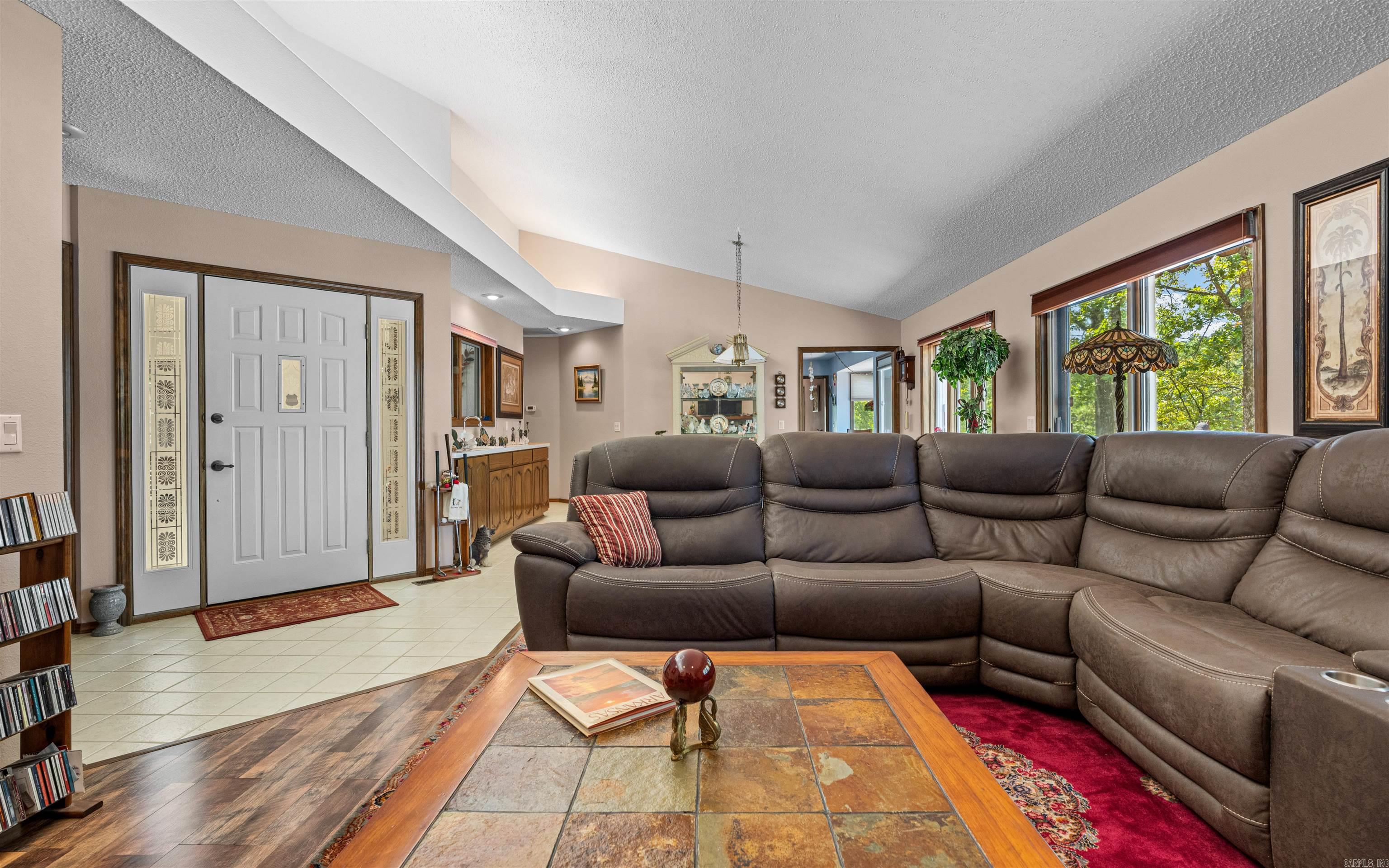 10 Delavega  Hot Springs Village, AR