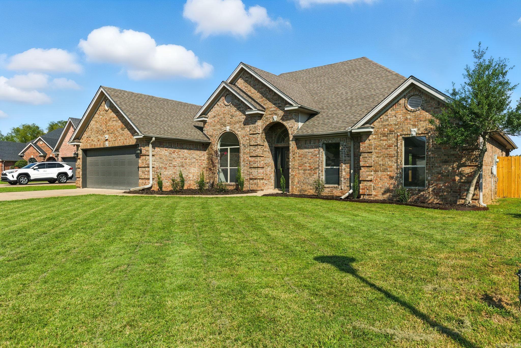 305 Maranes  Maumelle, AR