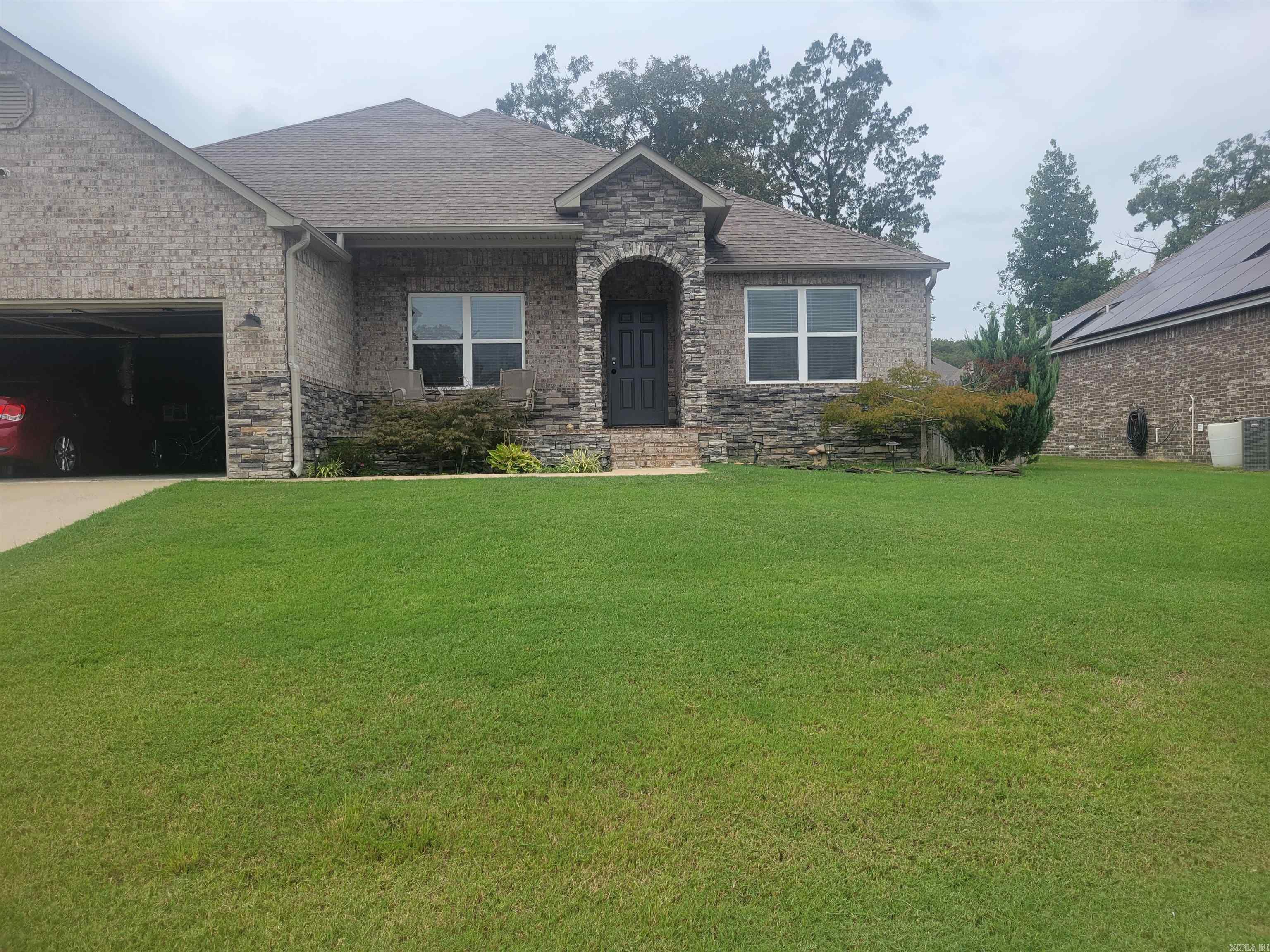 17015 Crooked Oaks Dr  Sherwood, AR
