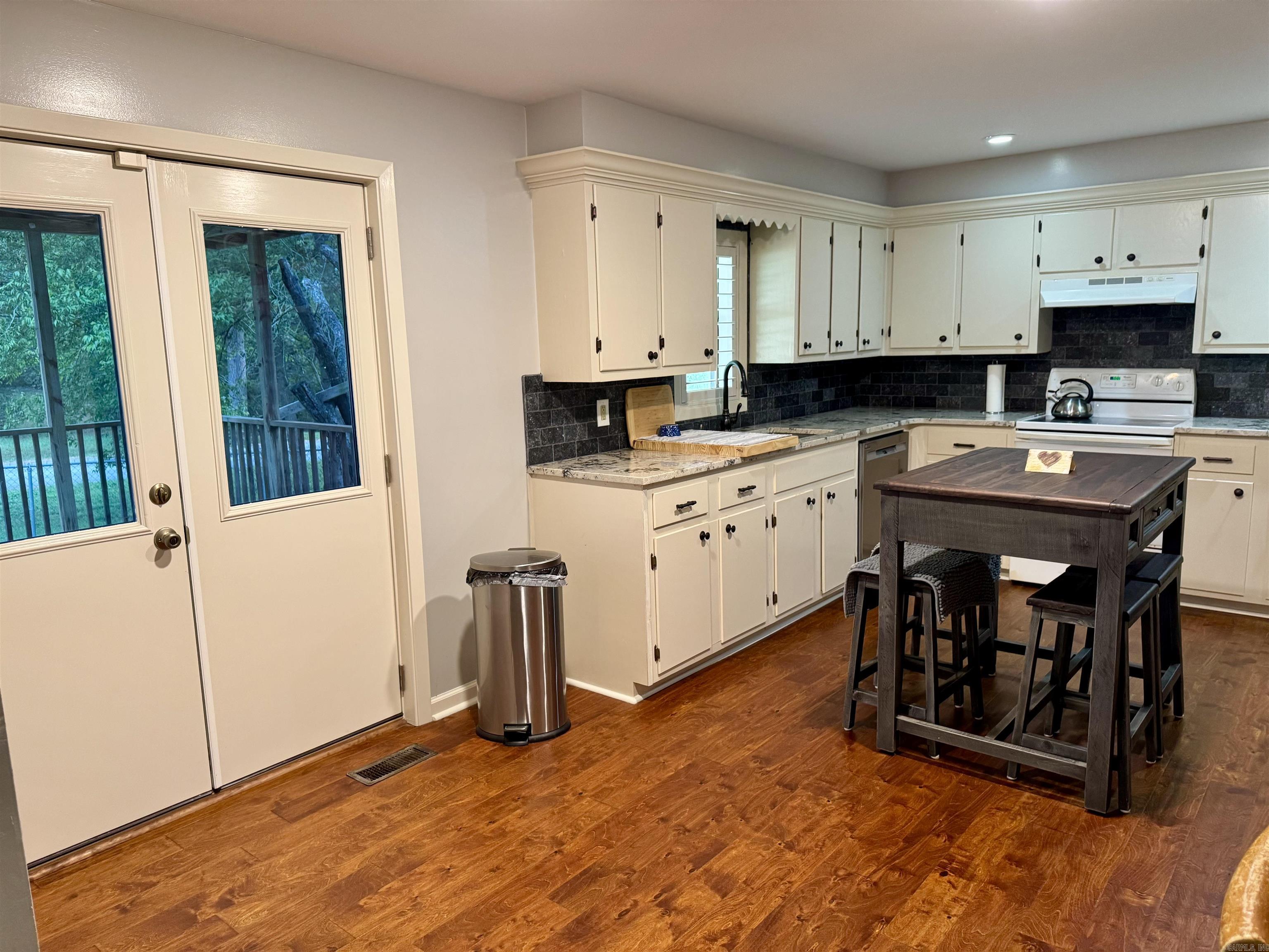 1002 S 11th Street  Heber Springs, AR