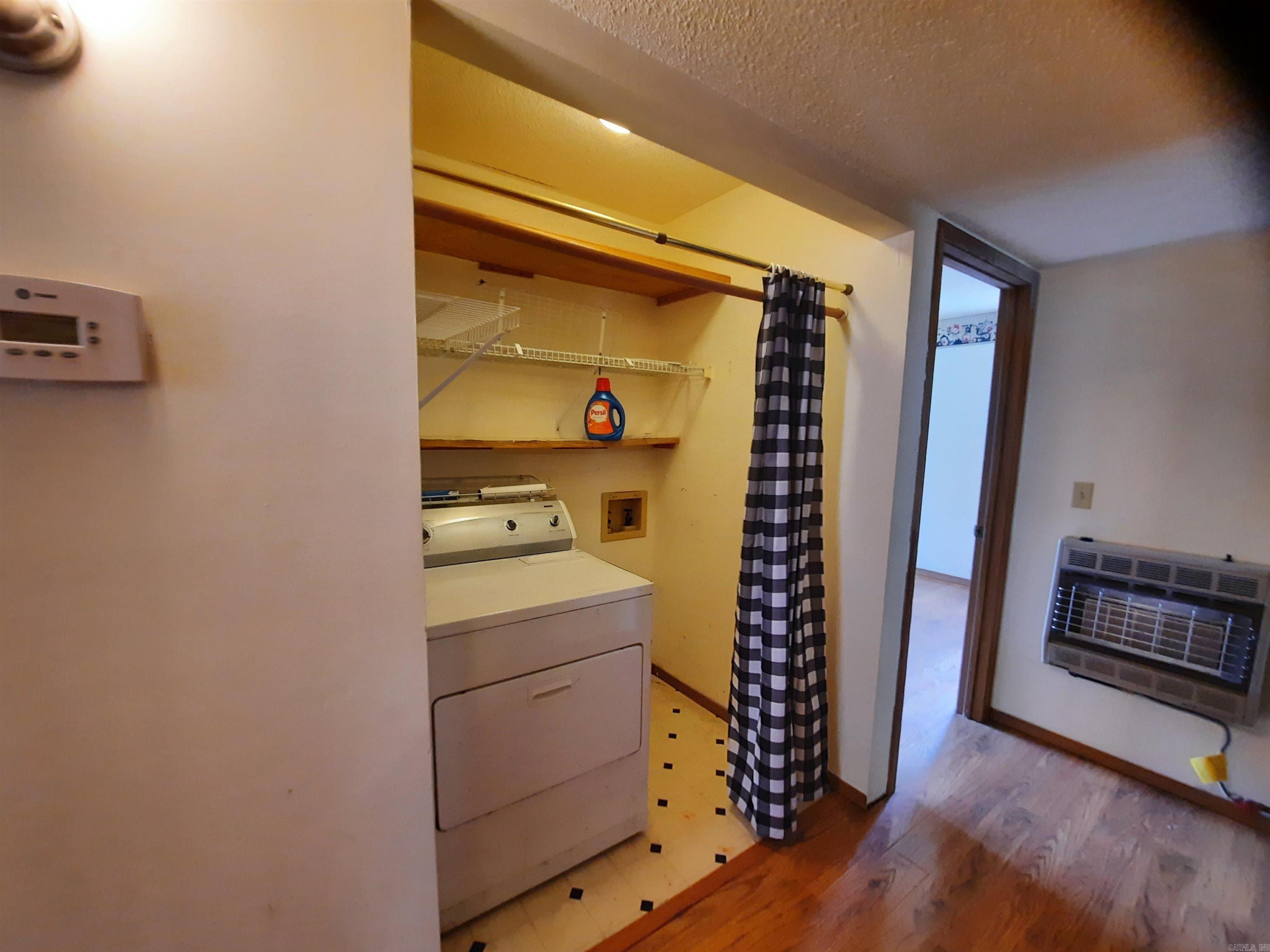 701 Clarence  Mountain View, AR