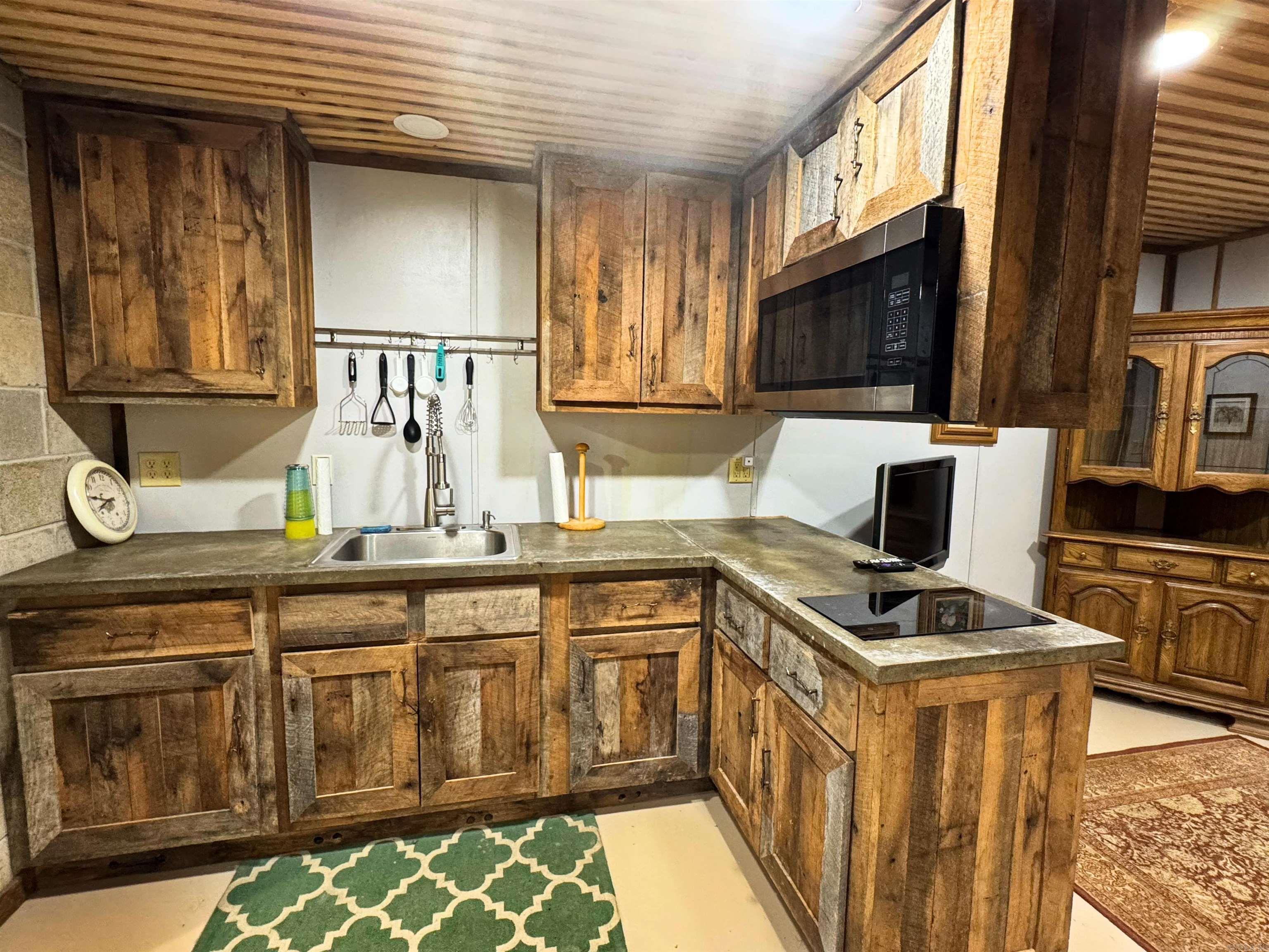 1499 Sutterfield  Fox, AR