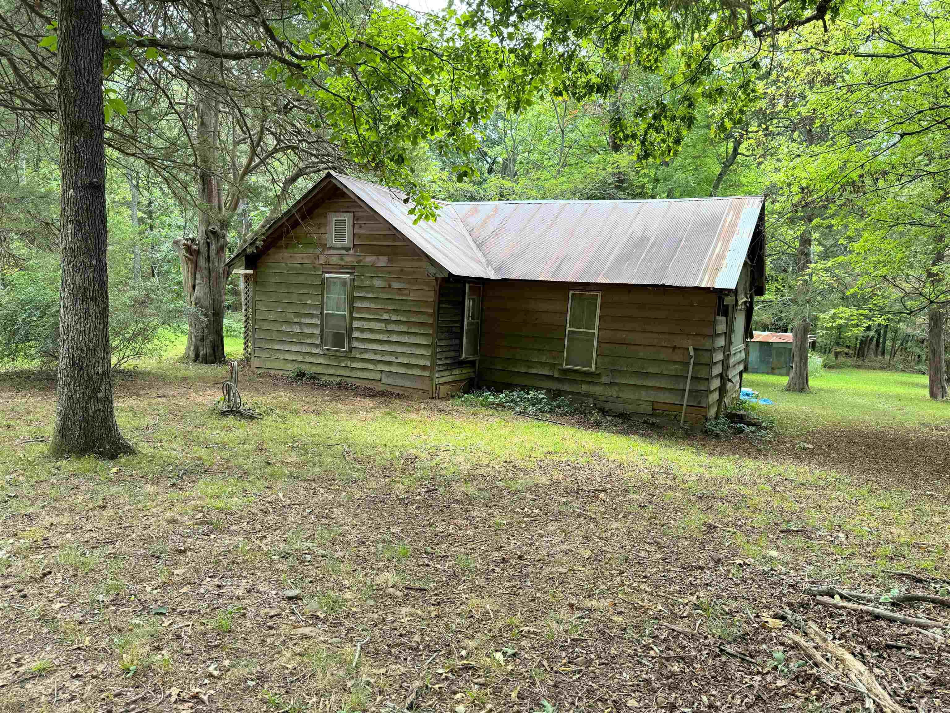 1499 Sutterfield  Fox, AR