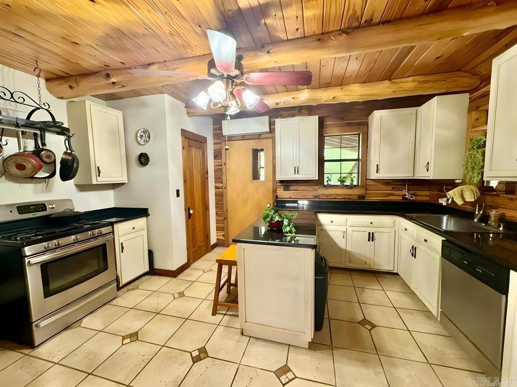 1499 Sutterfield  Fox, AR