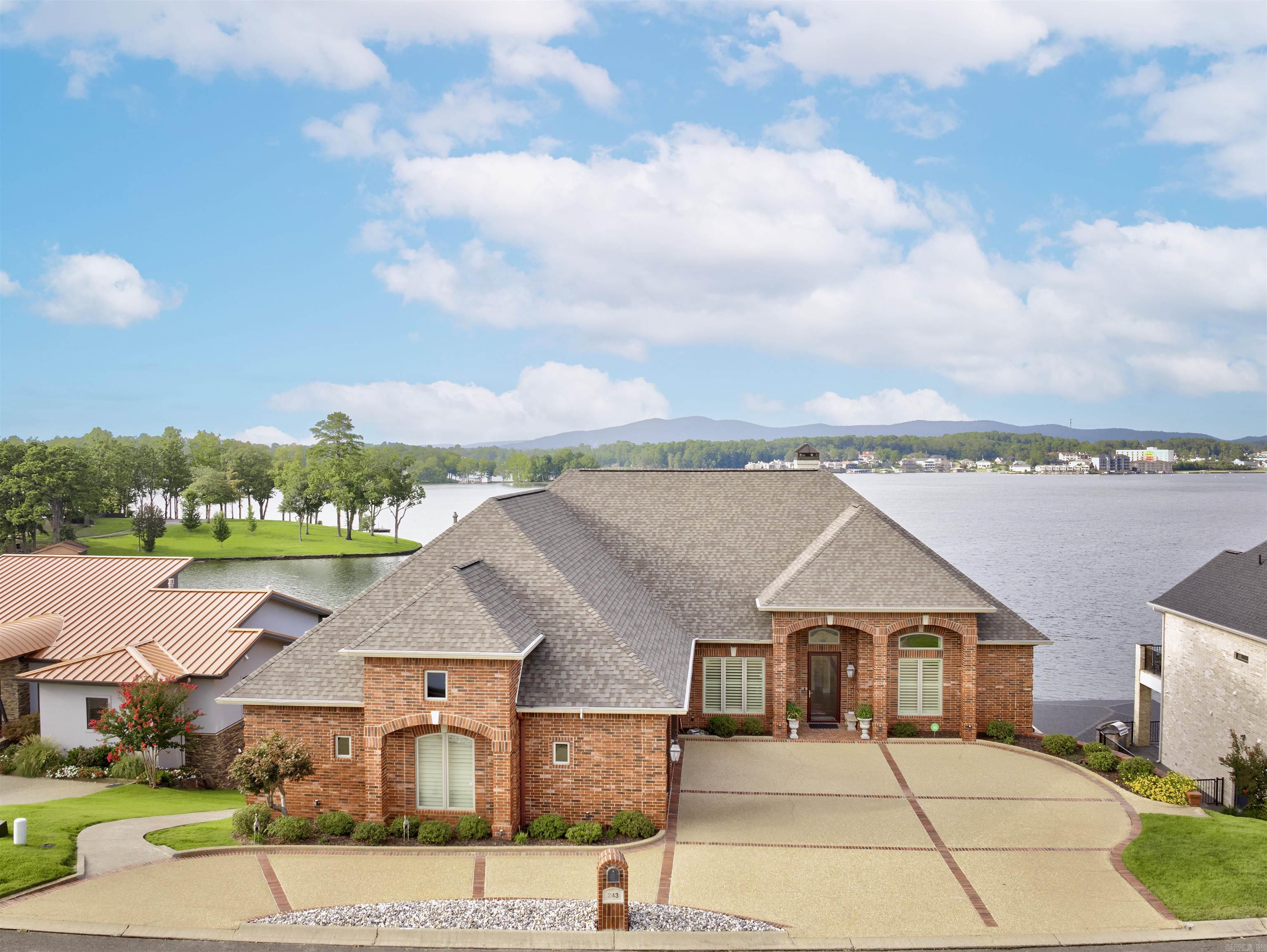 243 Wilson Point