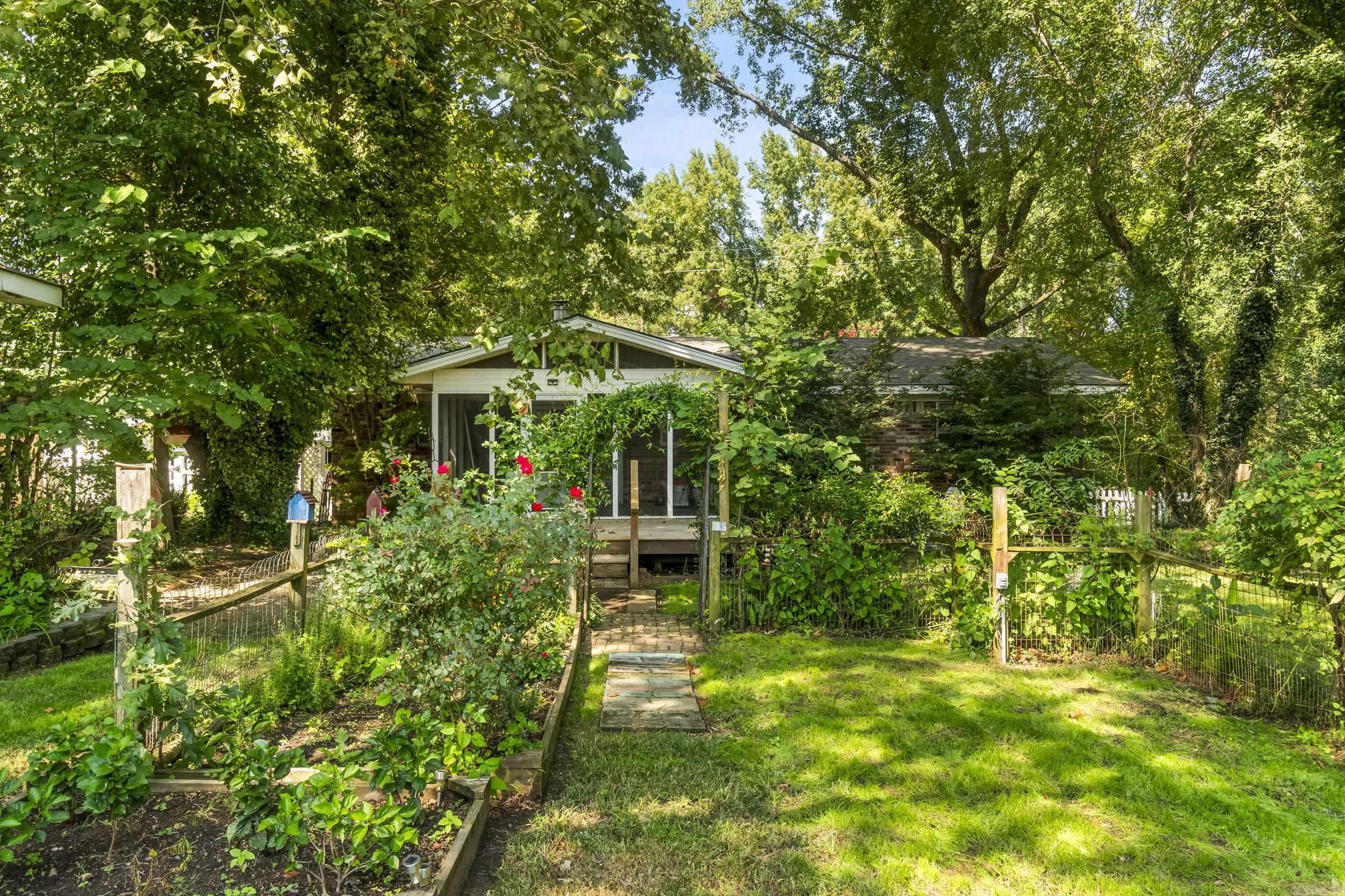 1266 Highway 258  Bald Knob, AR
