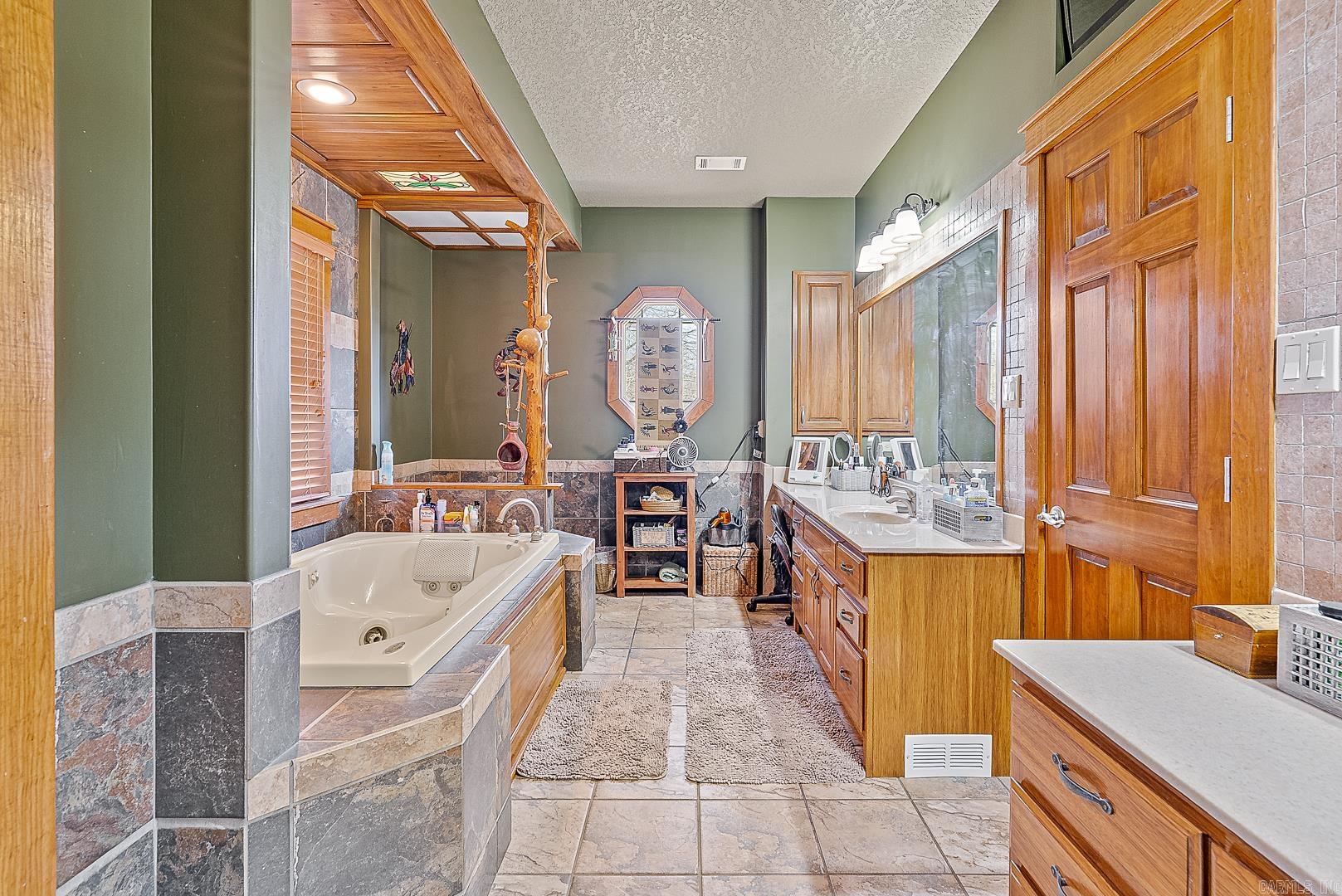 4515 Peachtree  Jonesboro, AR