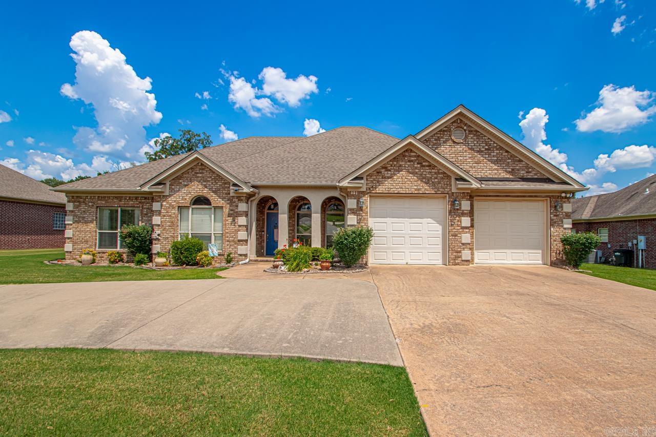 54 Oakbrooke  Sherwood, AR