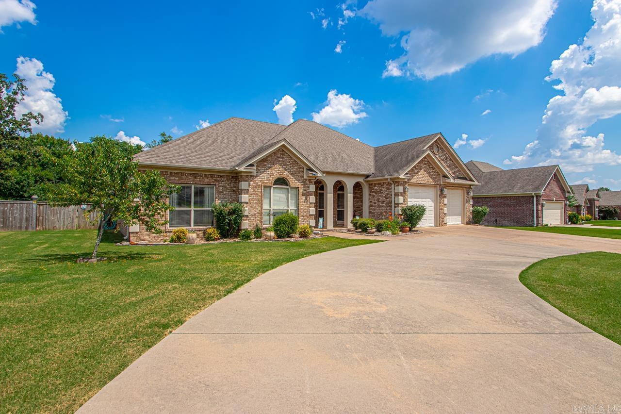 54 Oakbrooke  Sherwood, AR