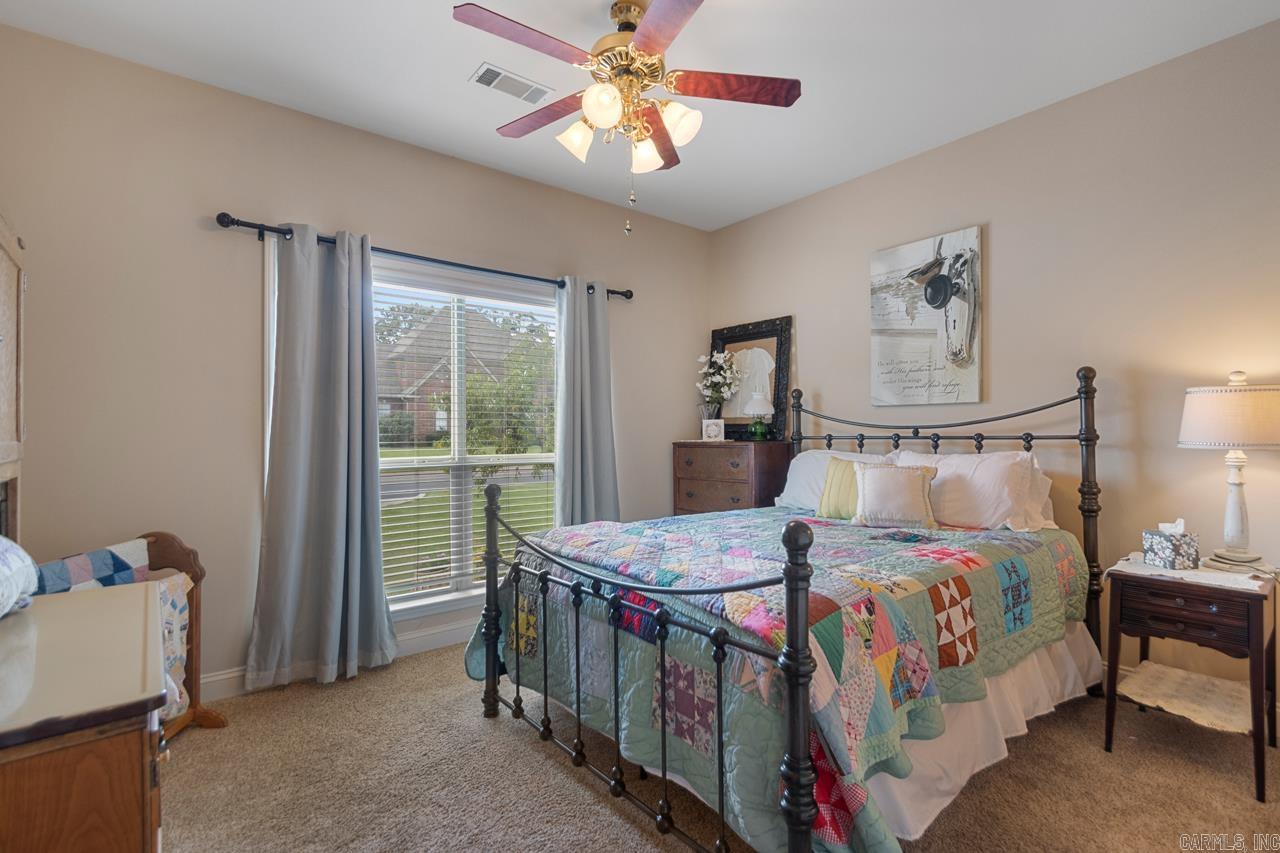 54 Oakbrooke  Sherwood, AR
