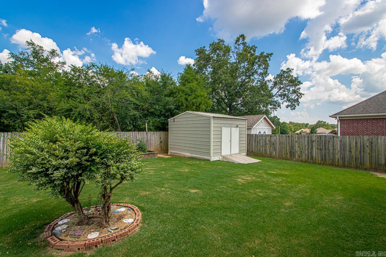 54 Oakbrooke  Sherwood, AR