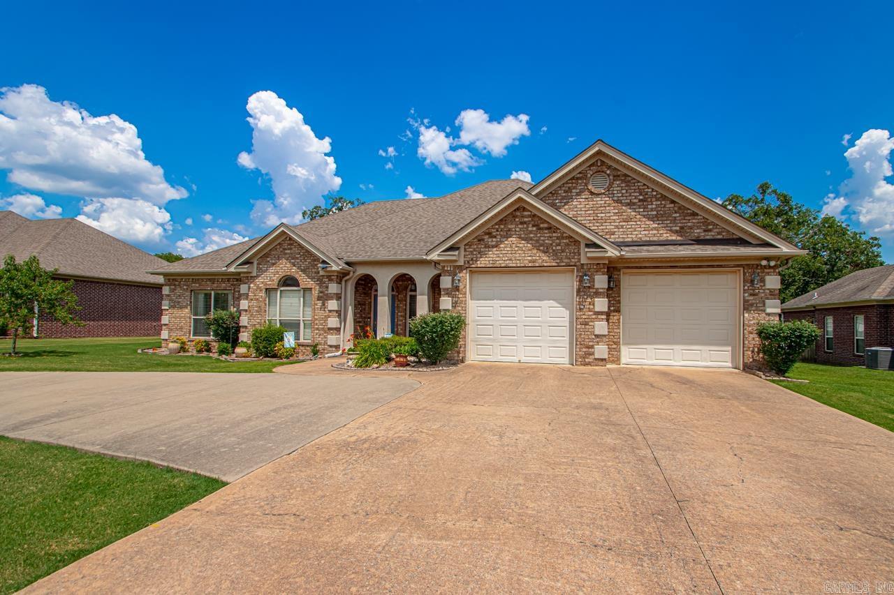 54 Oakbrooke  Sherwood, AR