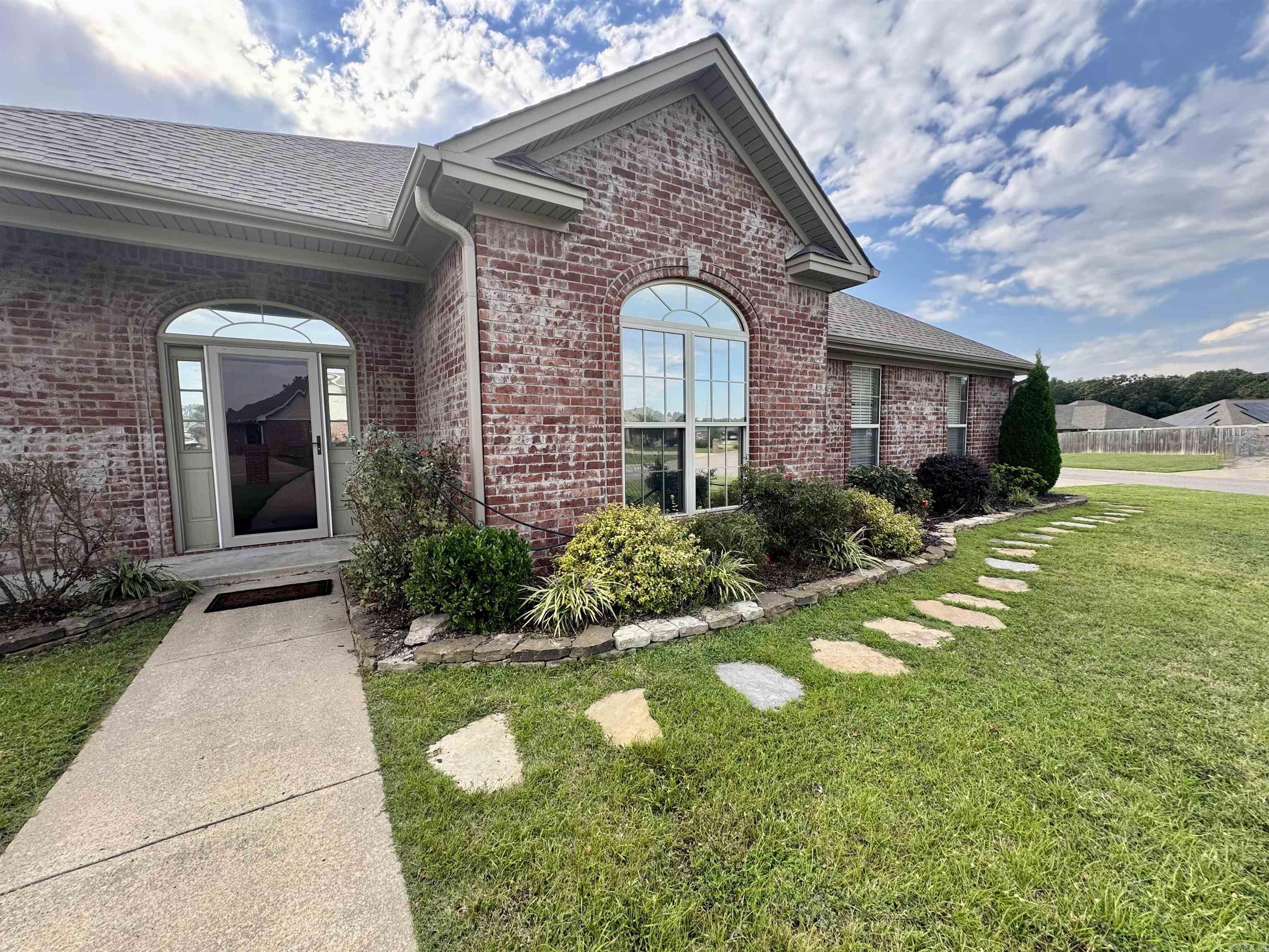 2205 Caleb Dr.  Searcy, AR