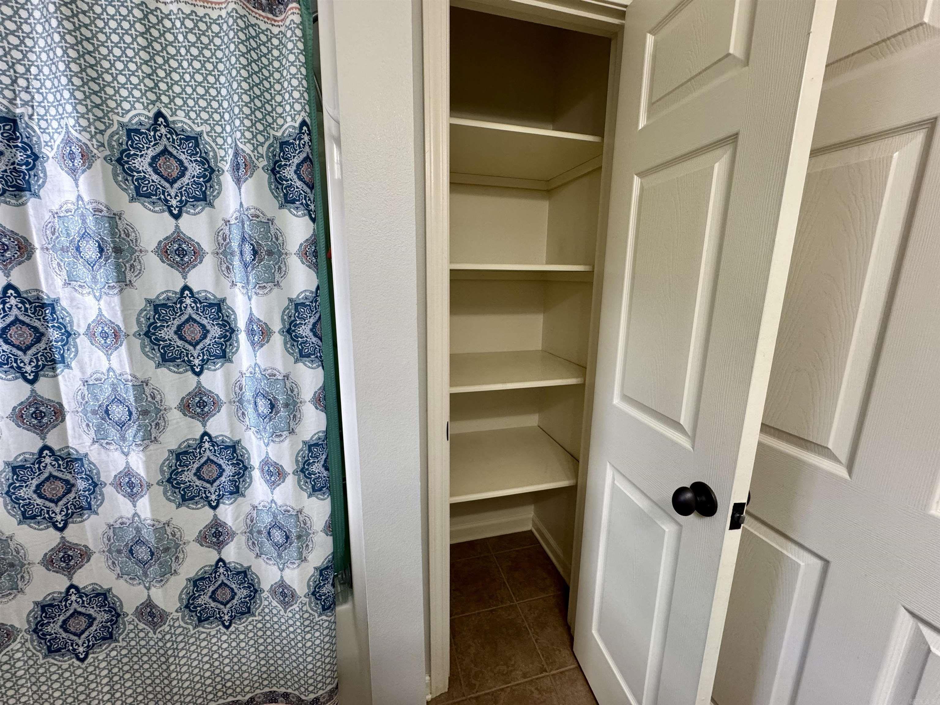 2205 Caleb Dr.  Searcy, AR