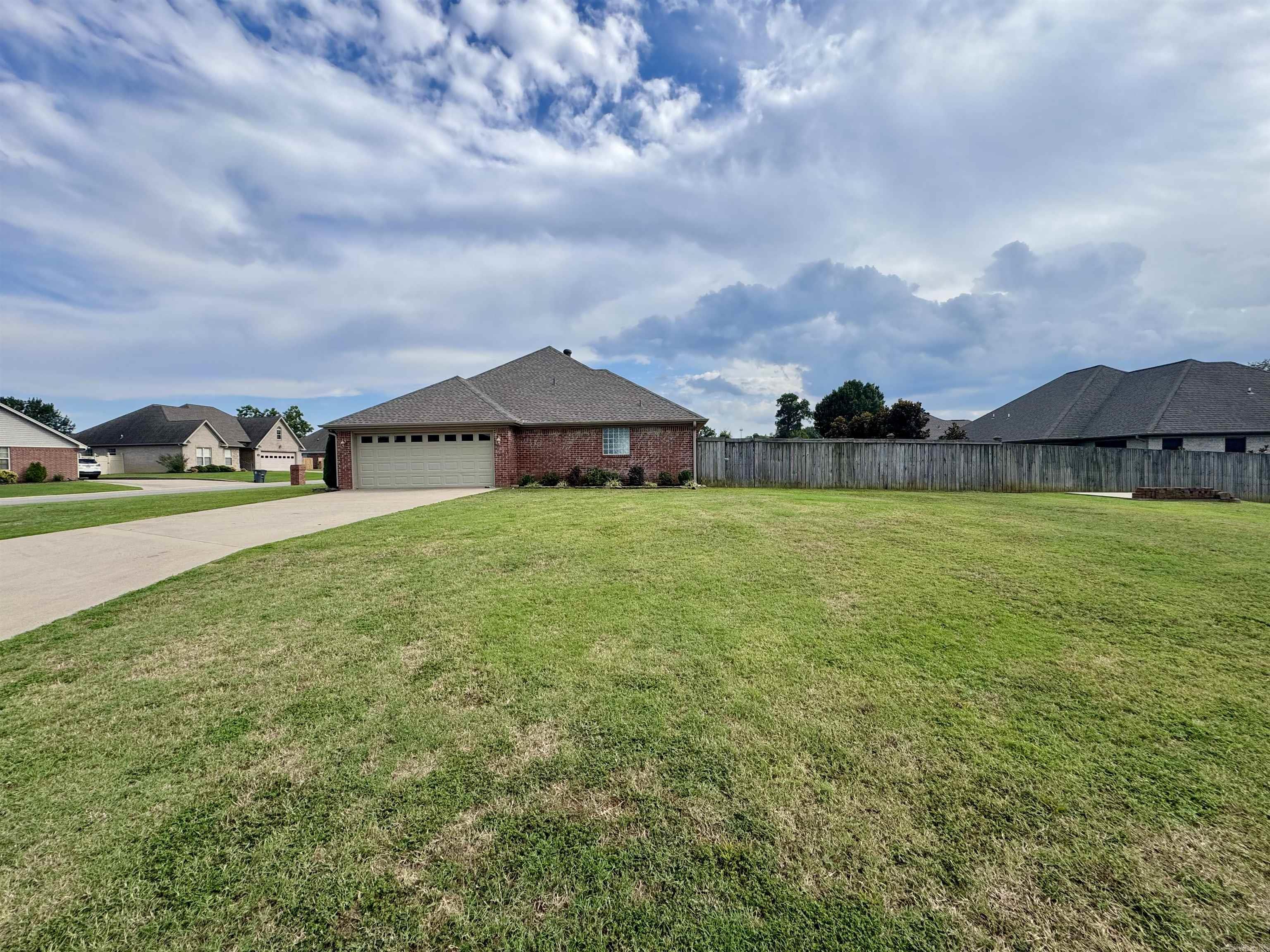 2205 Caleb Dr.  Searcy, AR