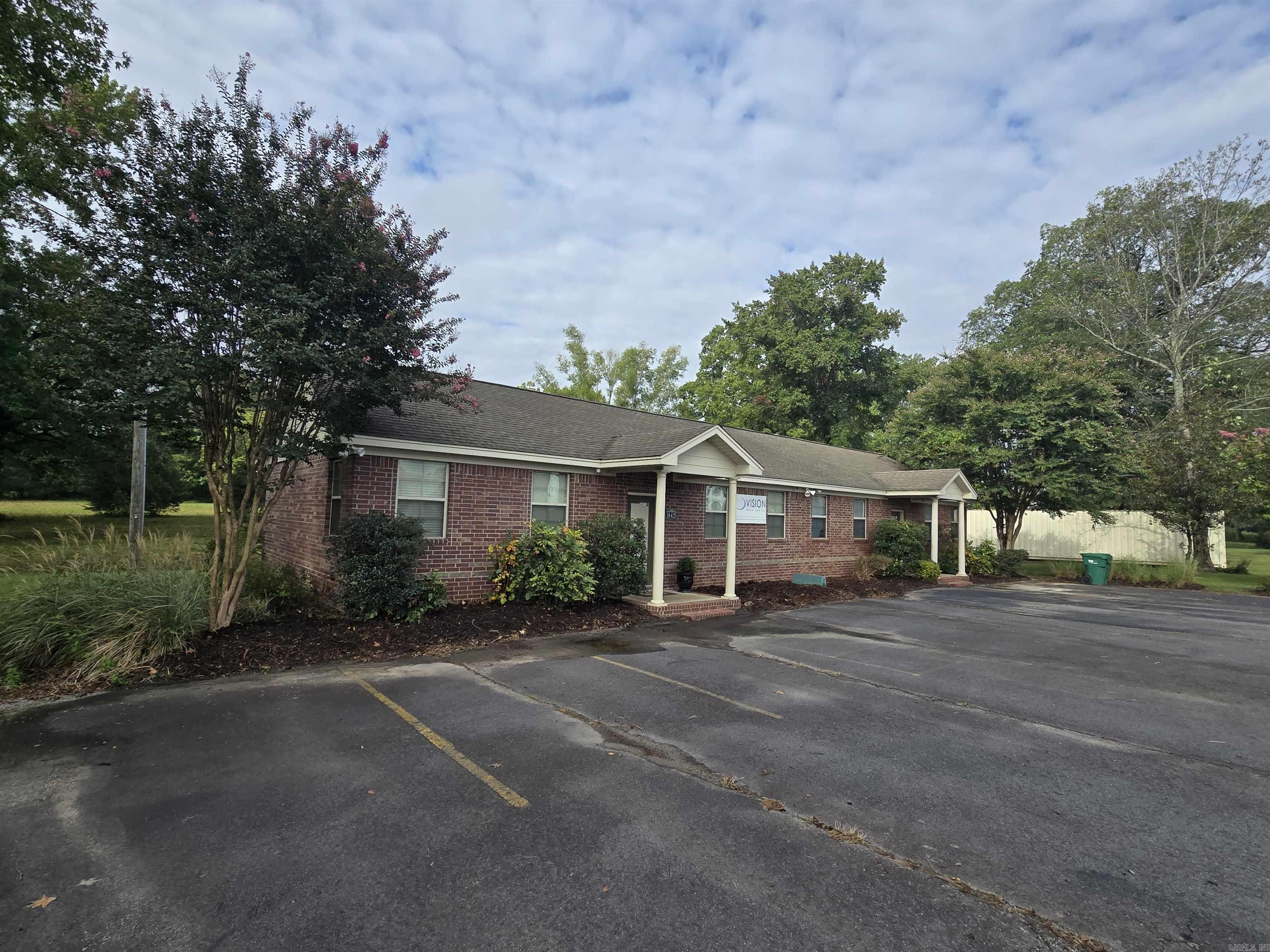 18425-18509 Kanis  Little Rock, AR