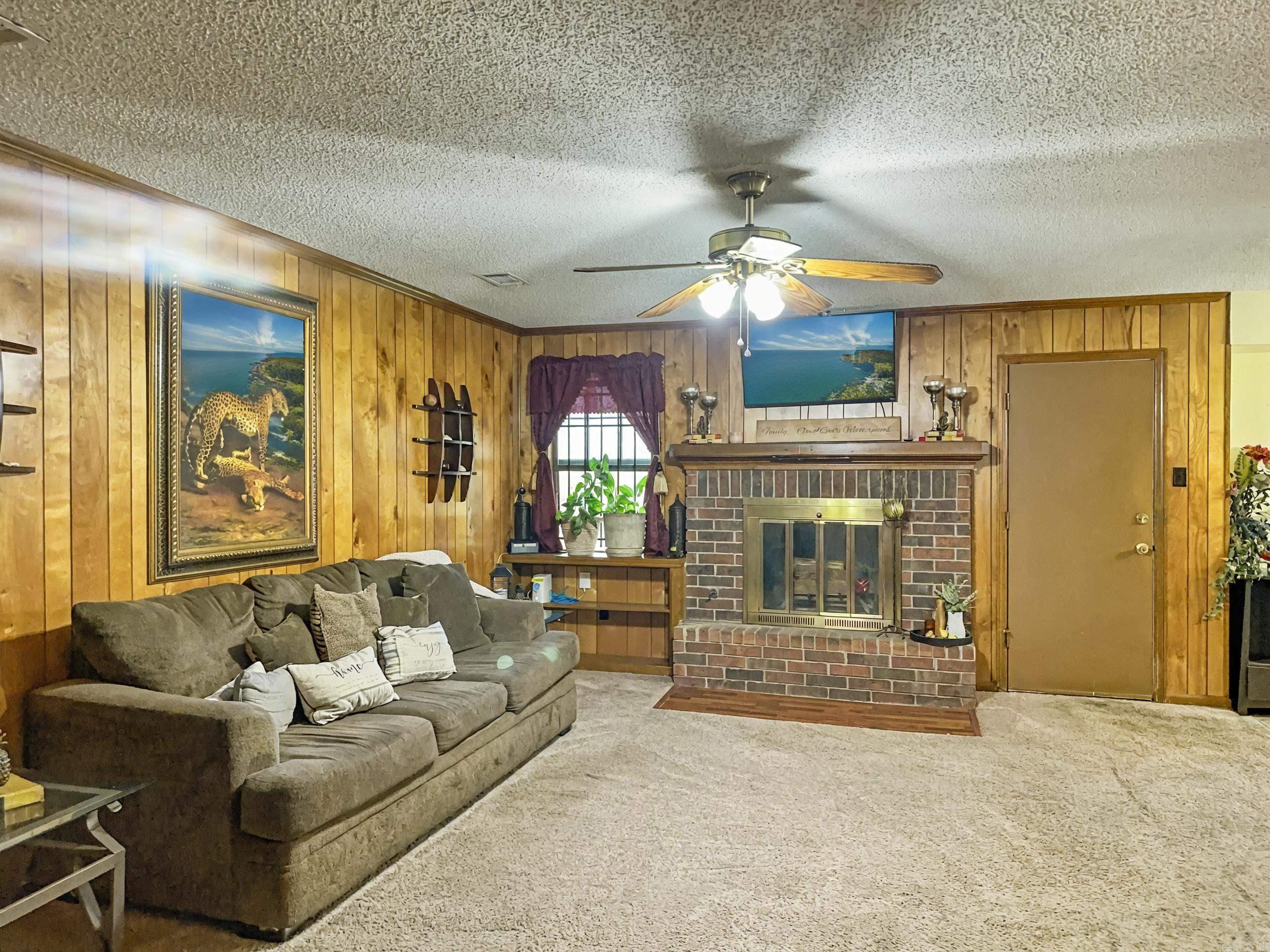 9314 Timber Valley Rd  Little Rock, AR