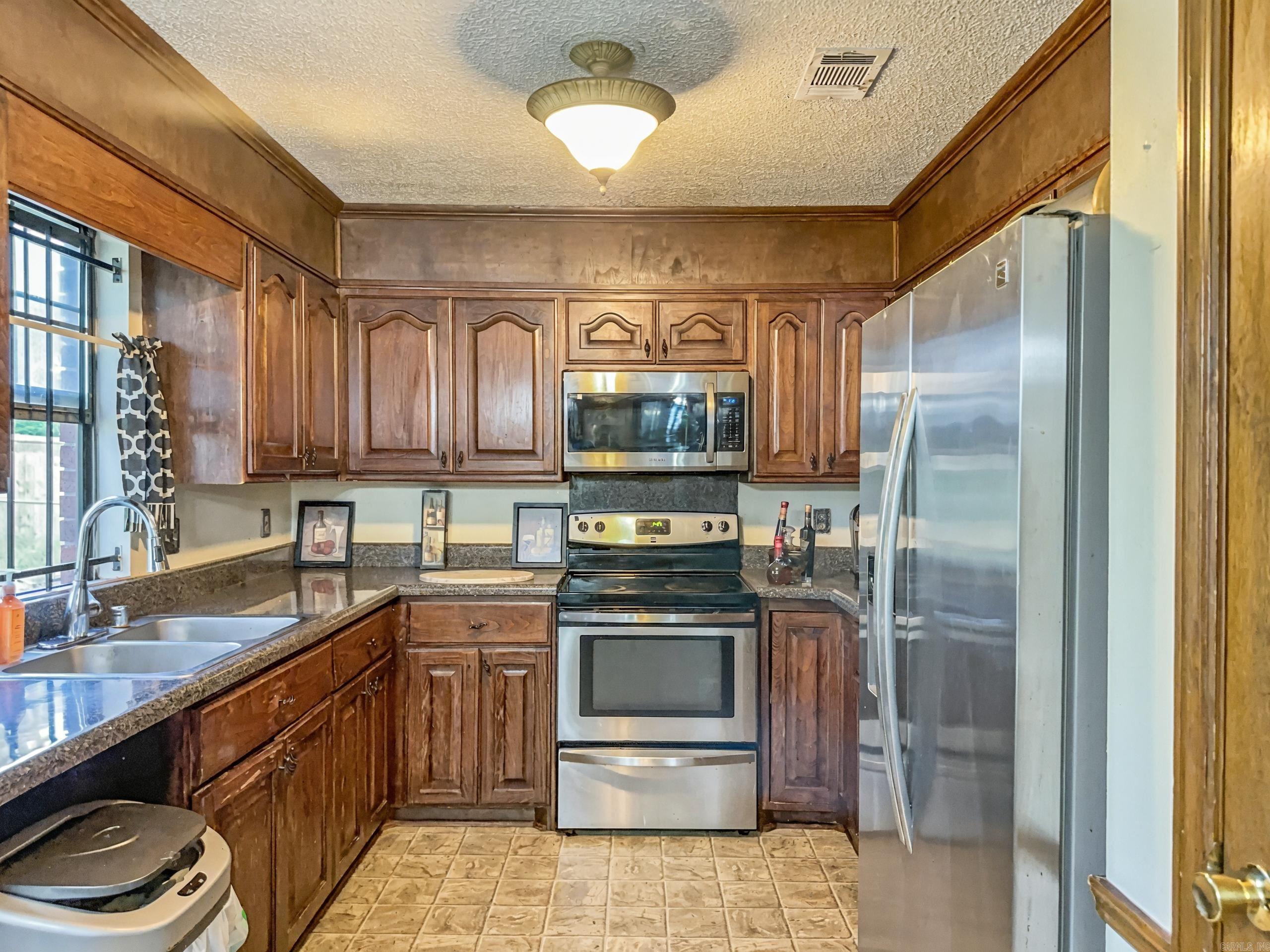 9314 Timber Valley Rd  Little Rock, AR