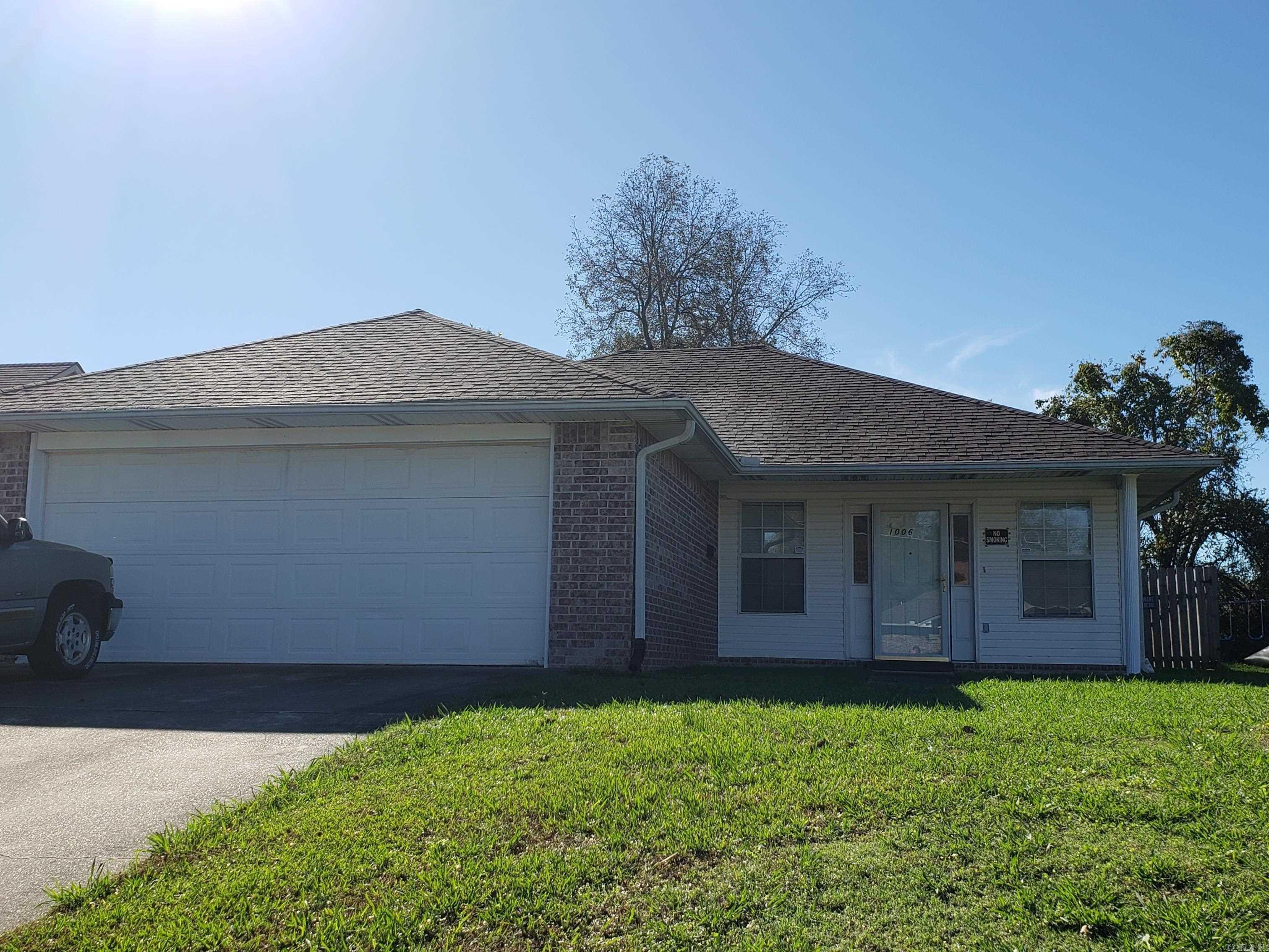 1006 East 10th Ave  Pine Bluff, AR