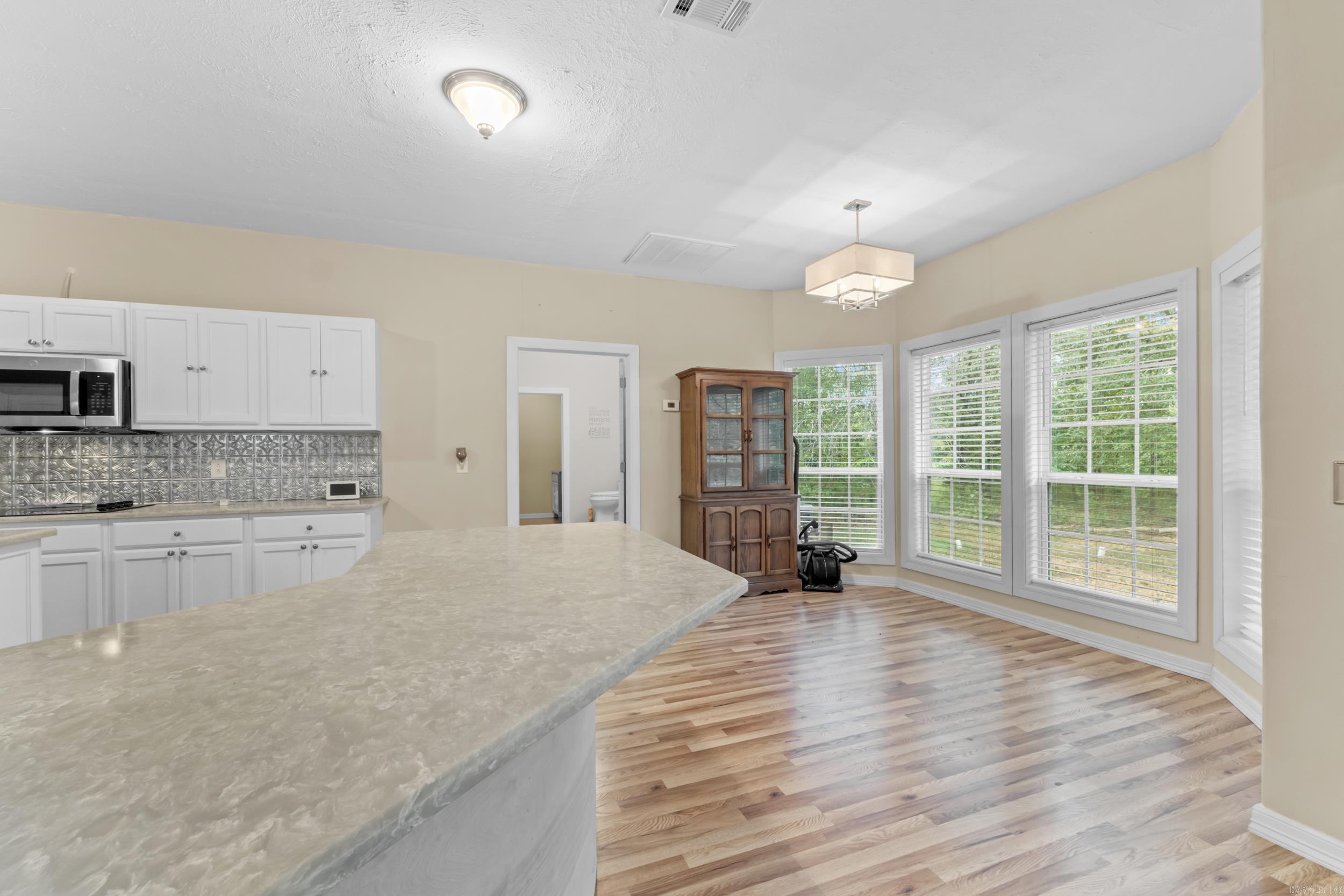6945 Hwy 5 North  Mountain Home, AR
