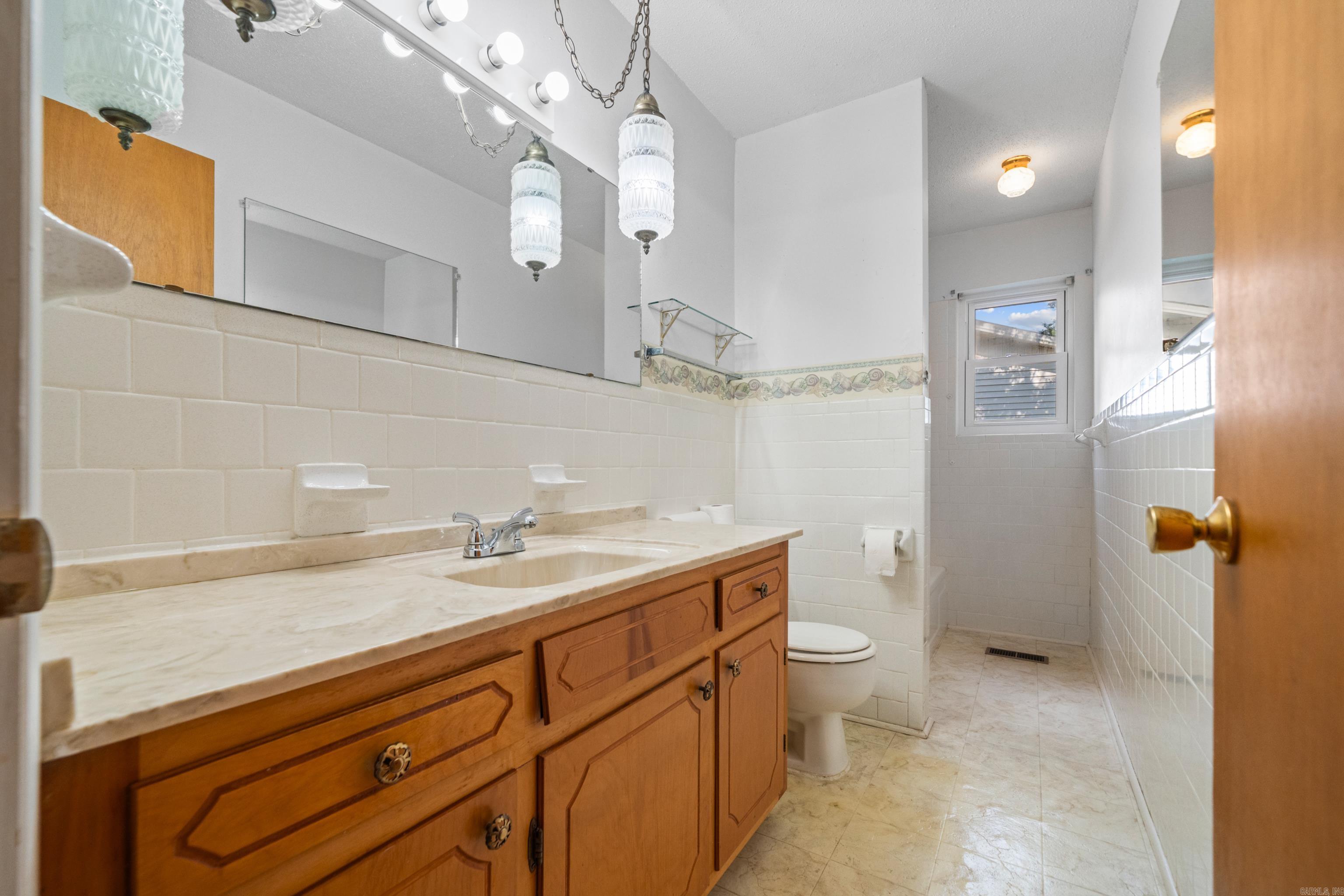 106 McMahan  Hot Springs, AR