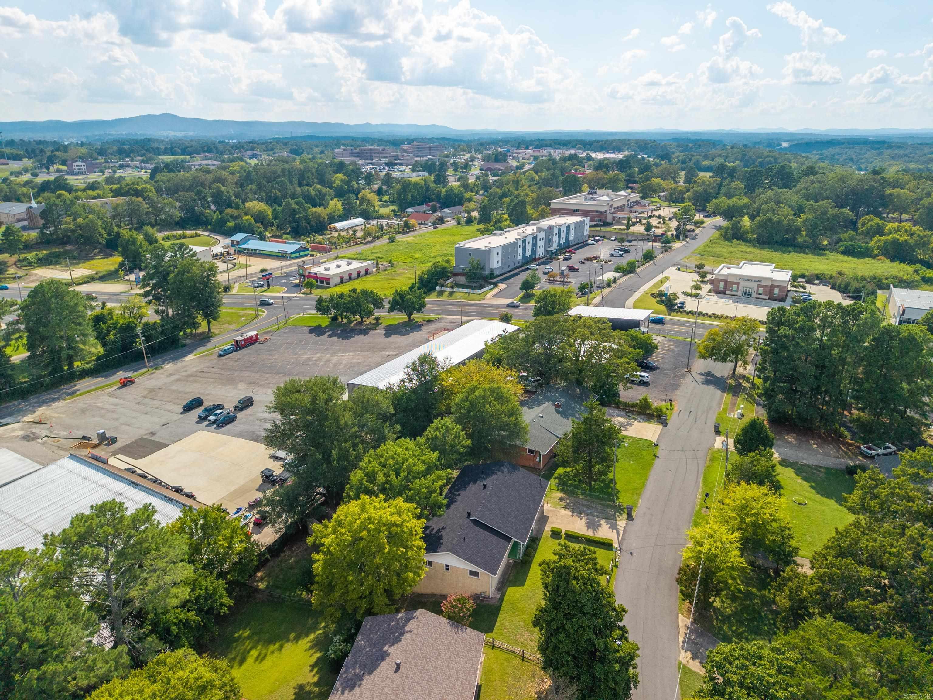 106 McMahan  Hot Springs, AR