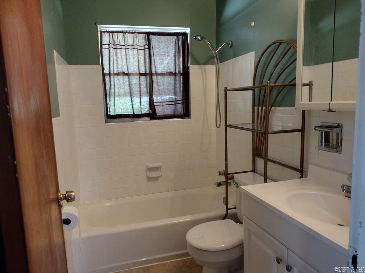 19 Belmont  Little Rock, AR