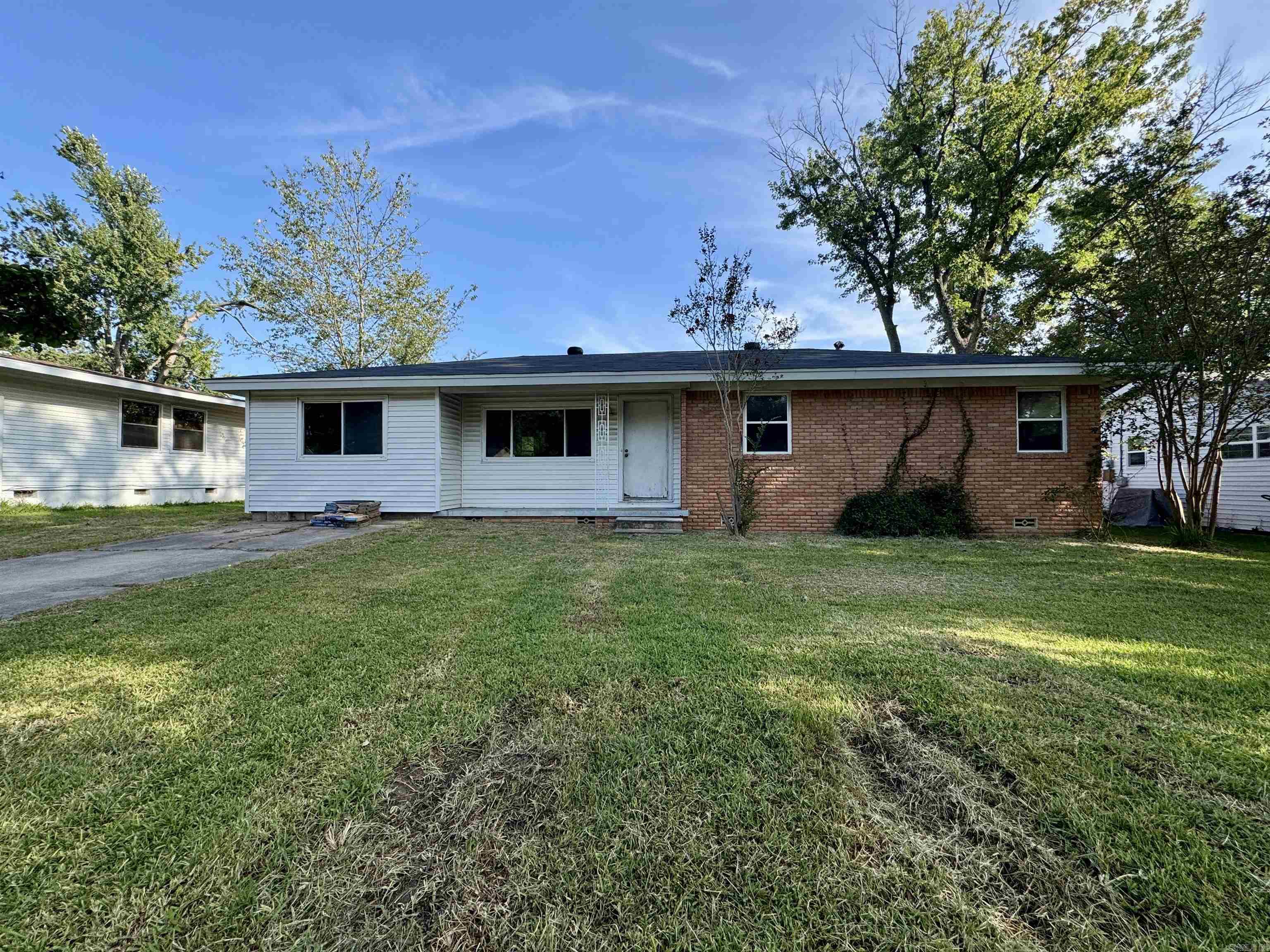 201 Hillwood  Sherwood, AR