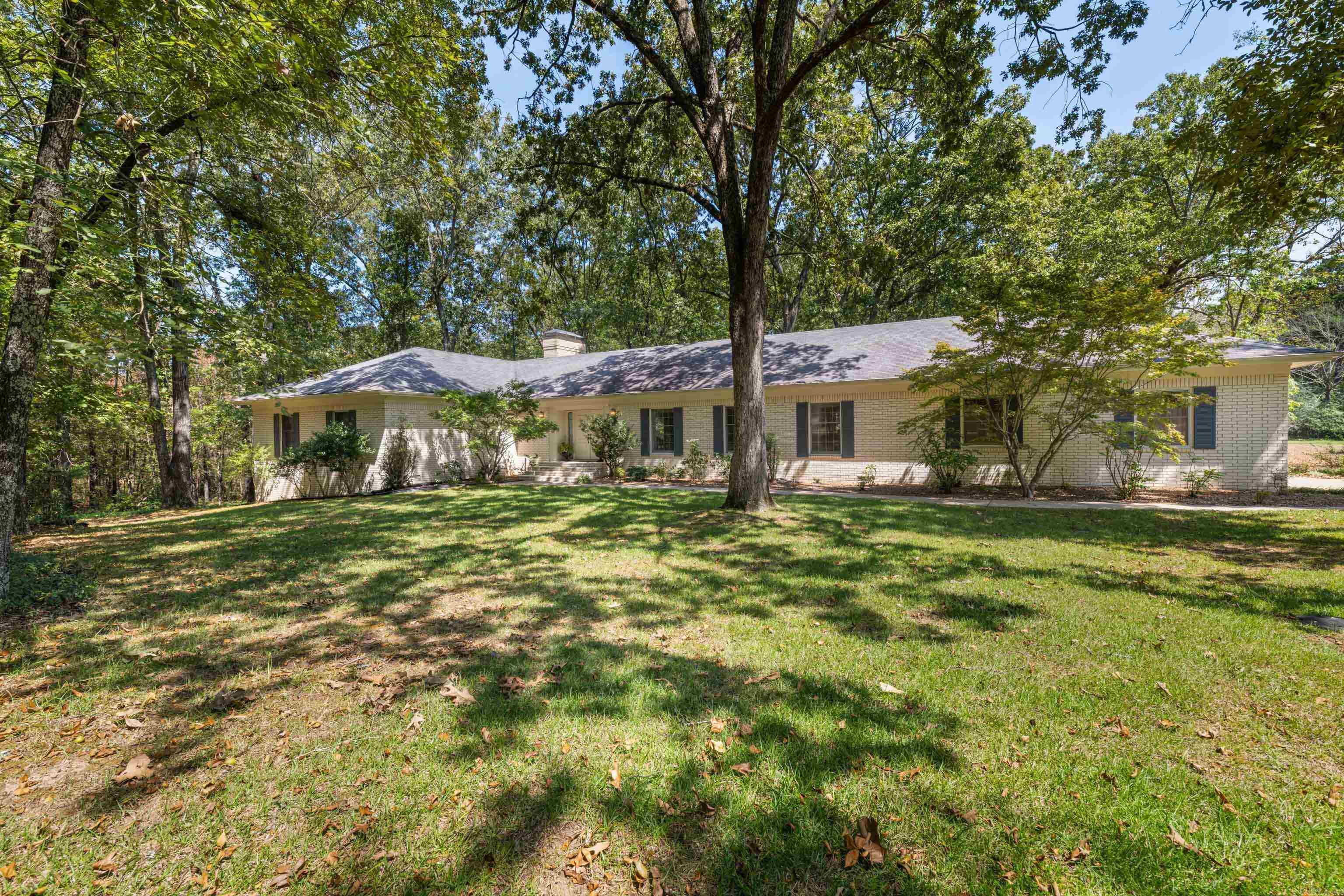 1104 Wildwood Ln.  Heber Springs, AR