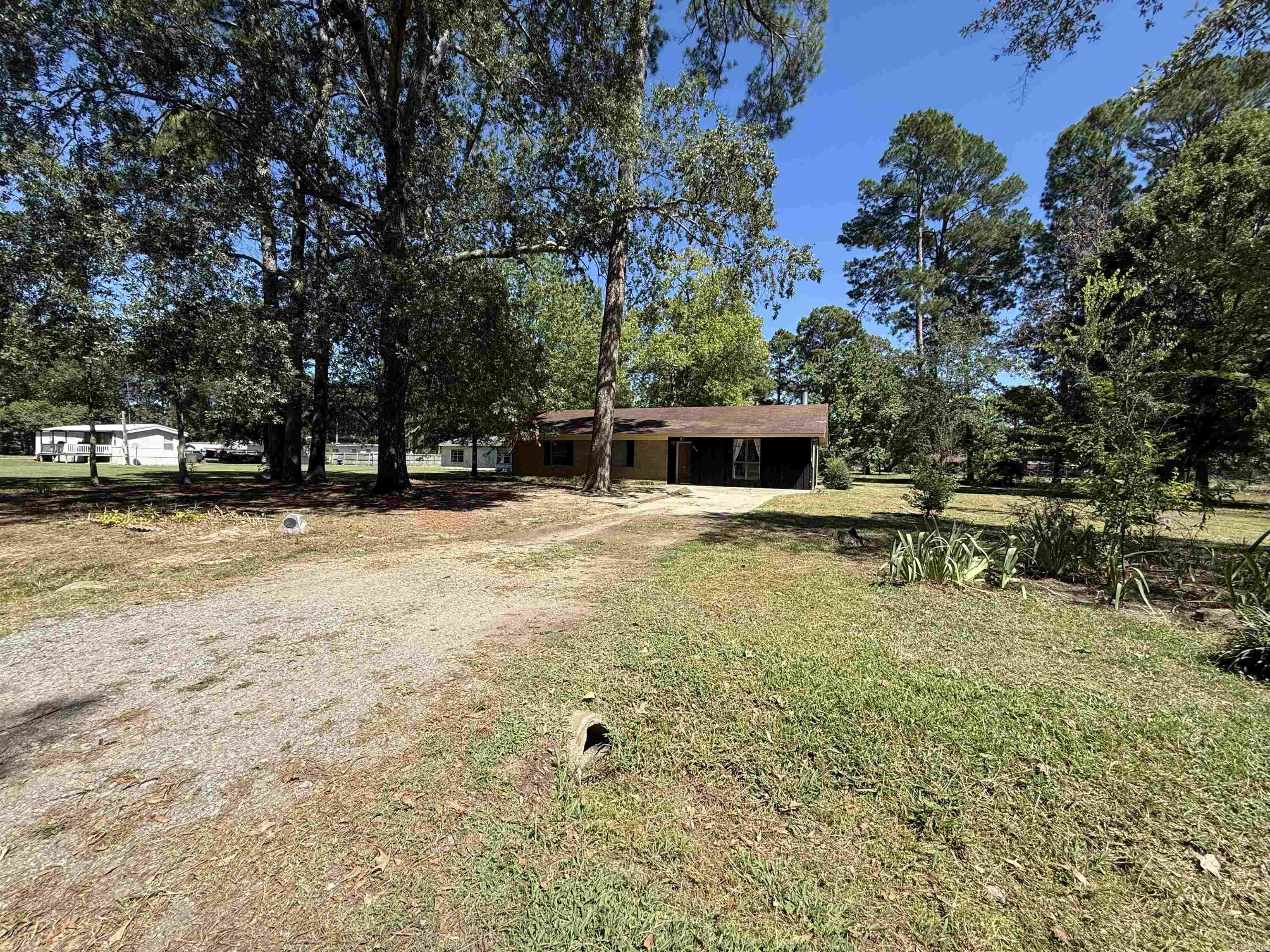 210 Apple  Bearden, AR