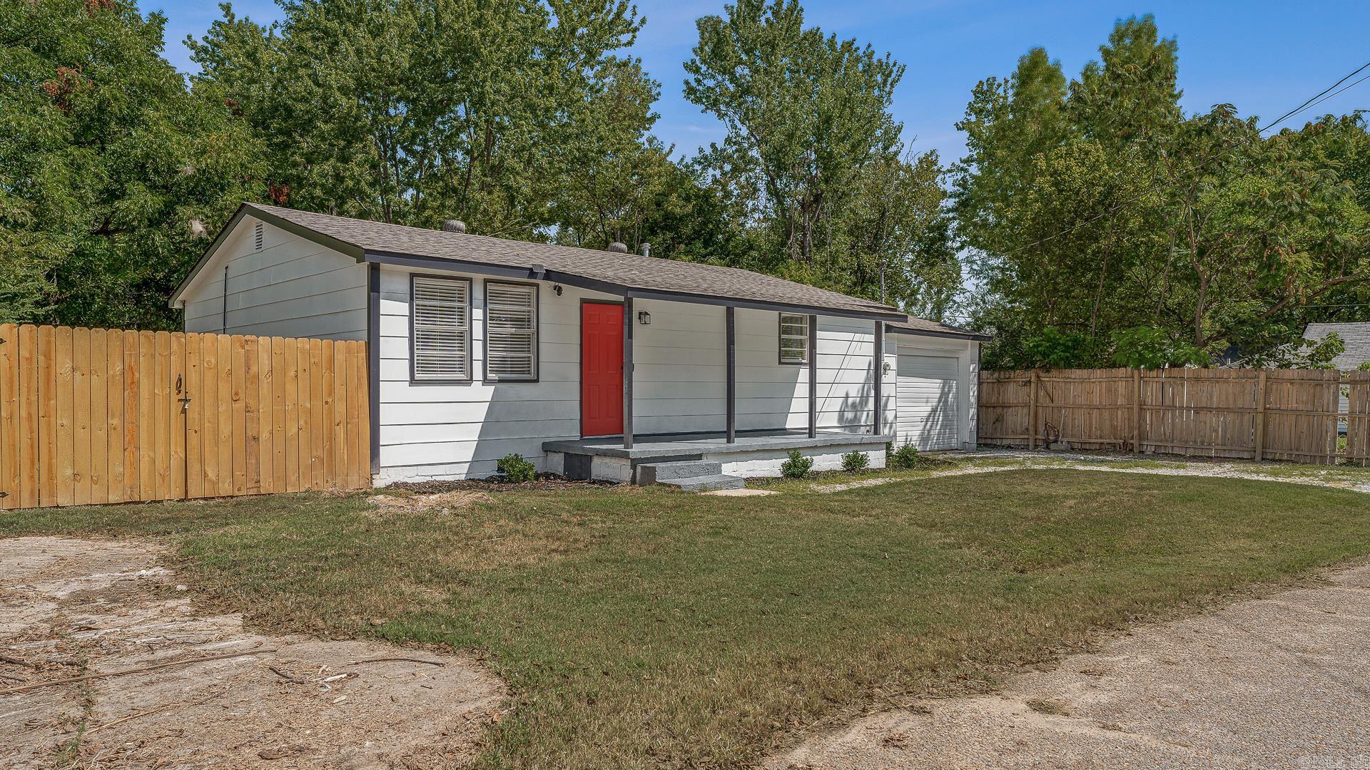 109 E Plum  Paragould, AR