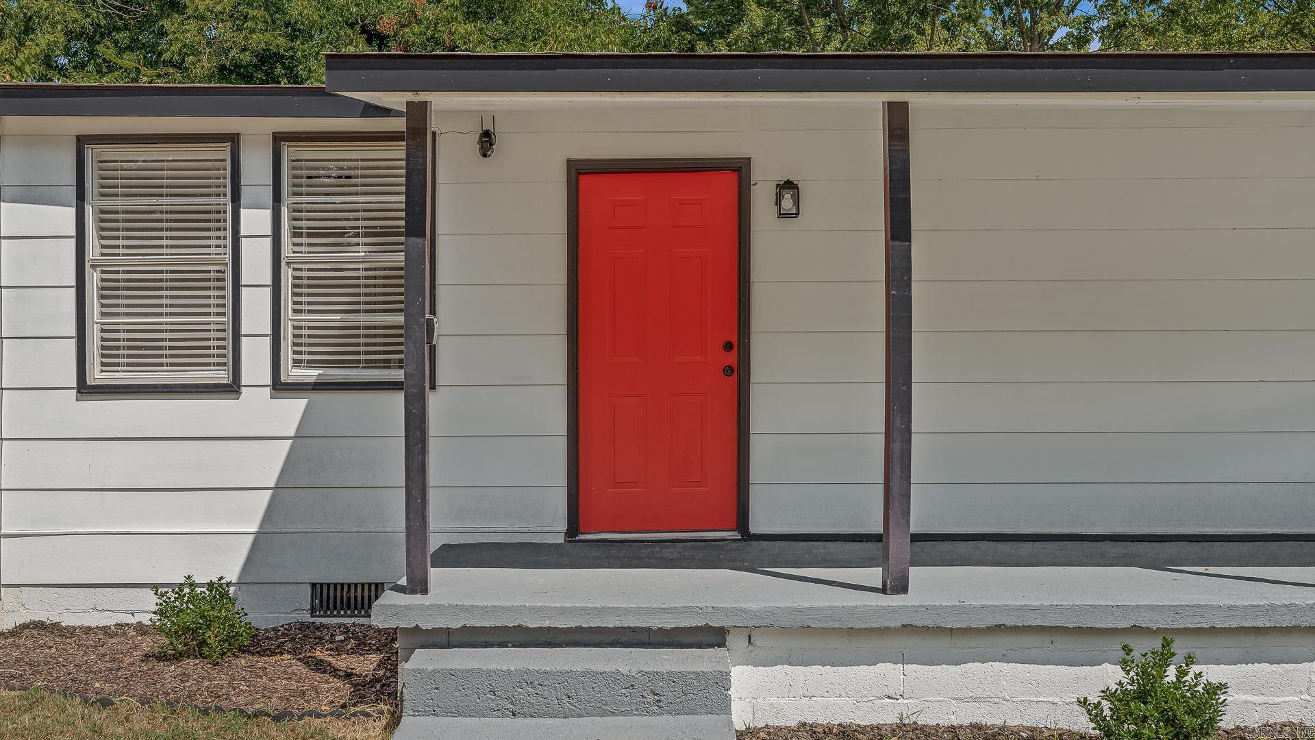 109 E Plum  Paragould, AR