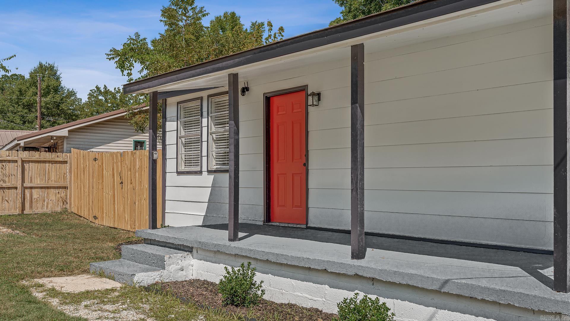 109 E Plum  Paragould, AR