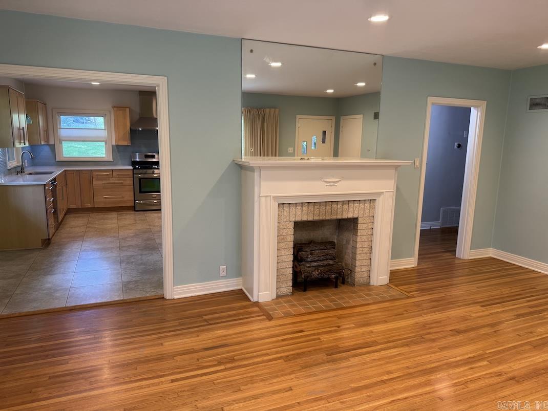 105 Lakeside  Hot Springs, AR