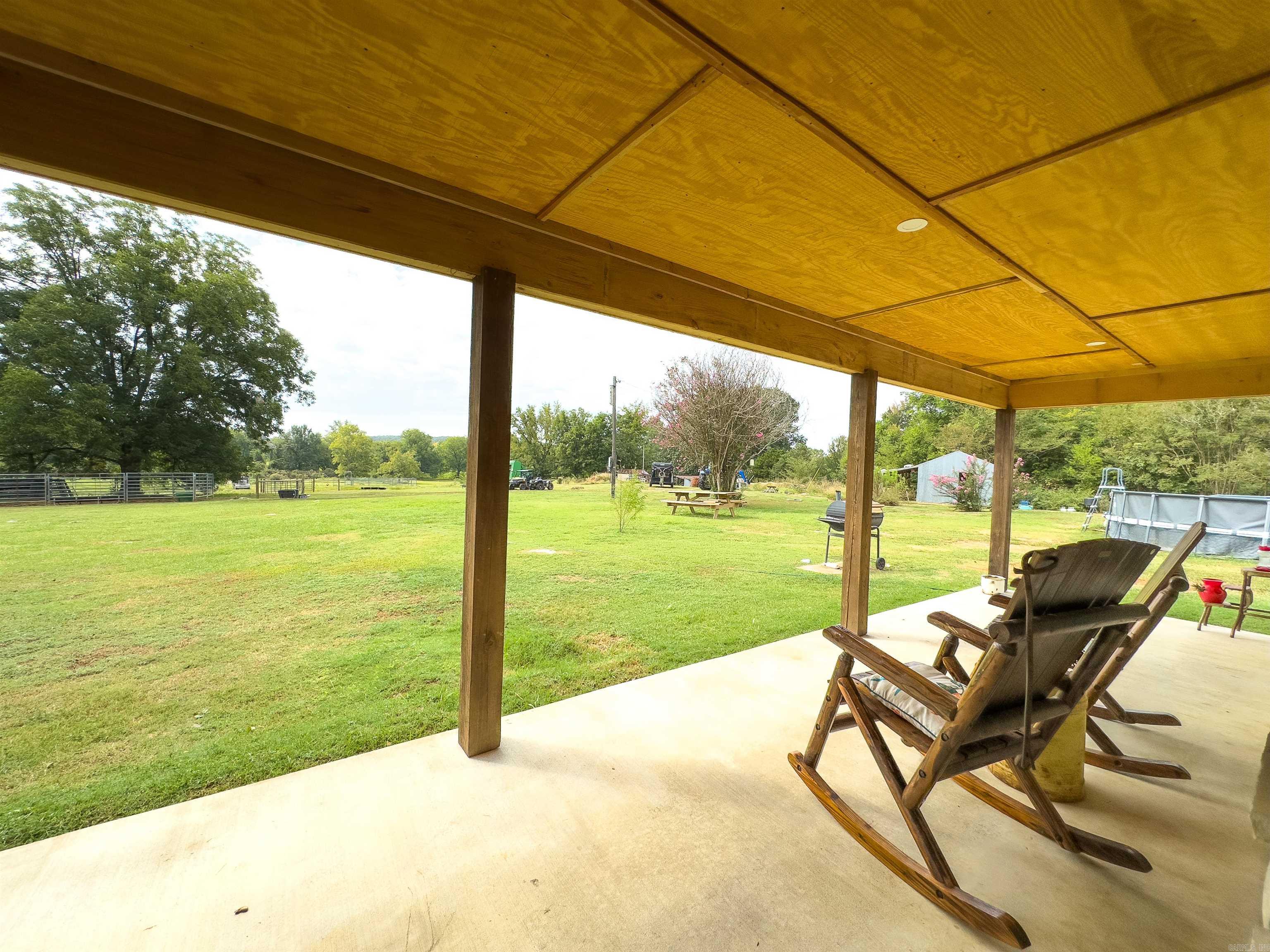 1269 Blackland  Oil Trough, AR