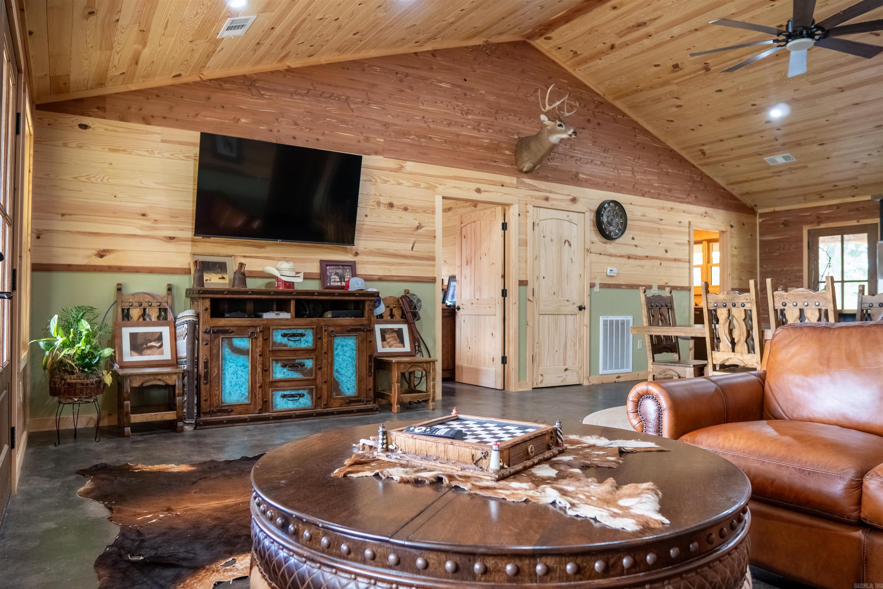 1269 Blackland  Oil Trough, AR