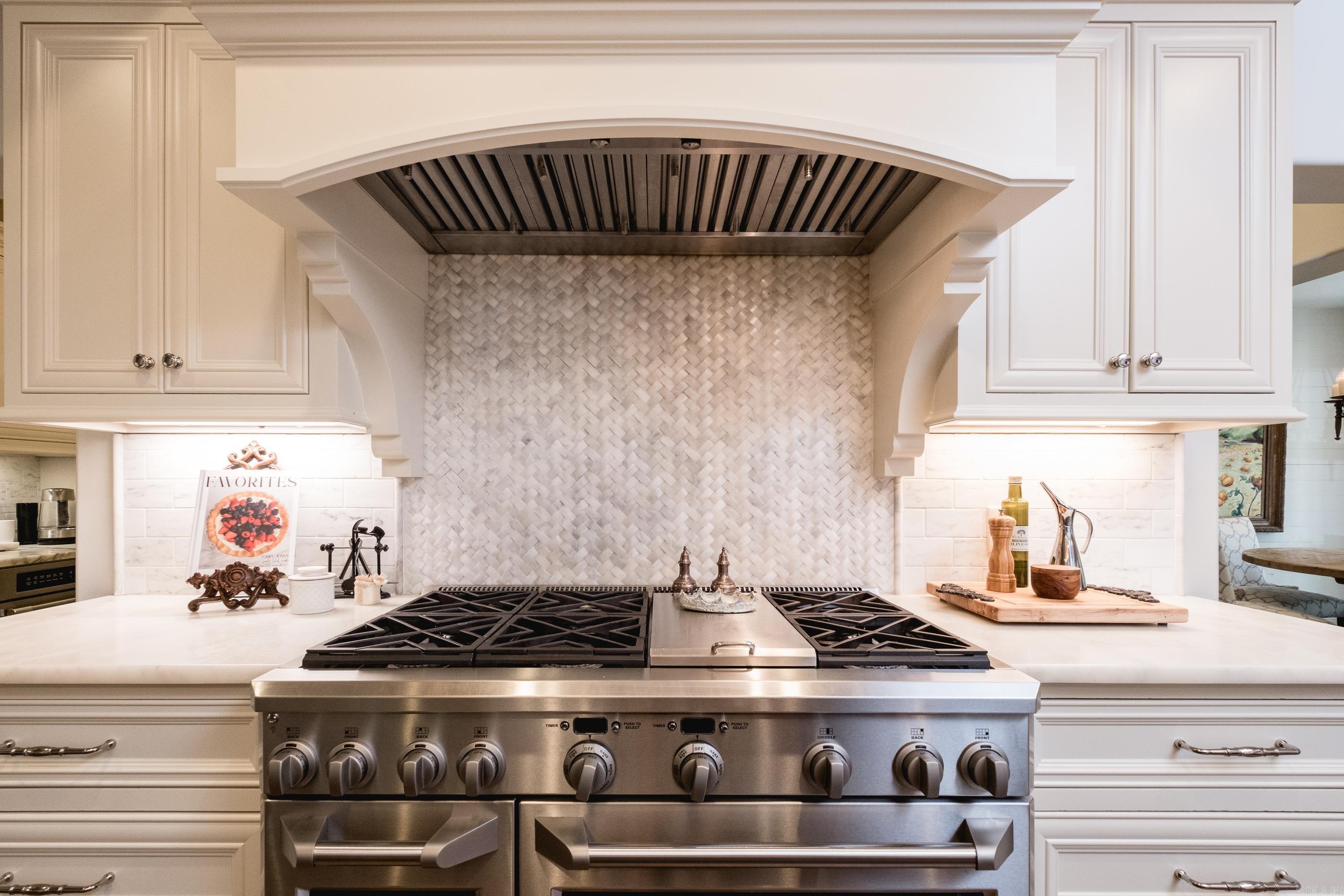 22 Deauville  Little Rock, AR