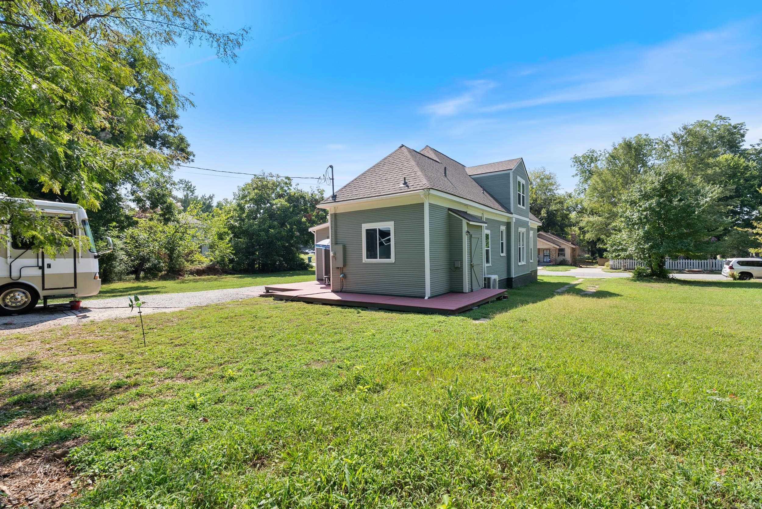 2416 W 13th  Little Rock, AR