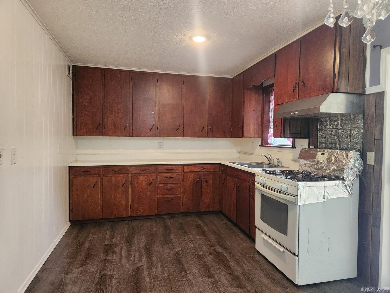 355 W Morrow  Batesville, AR