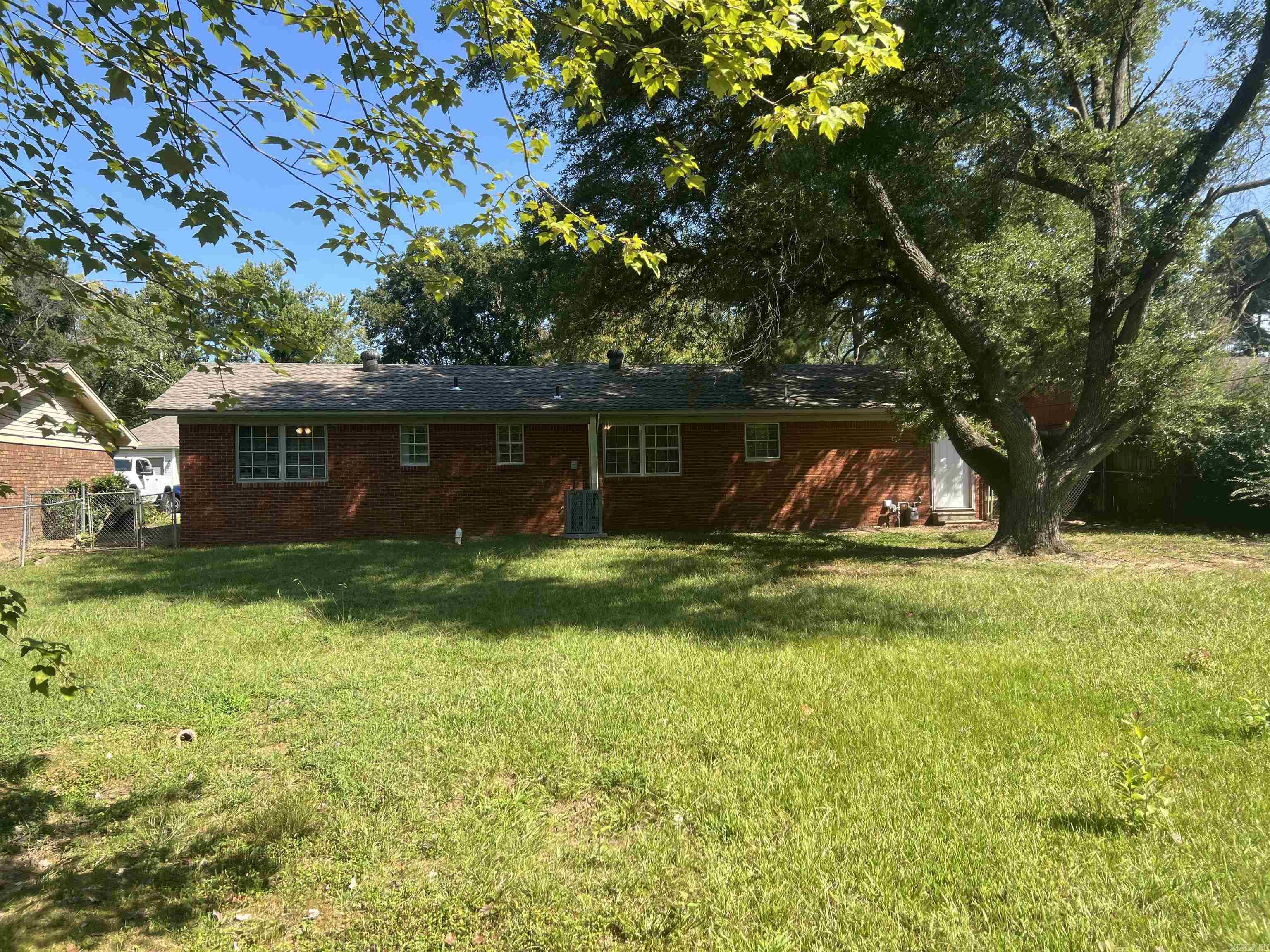 2209 Lookout Ave  Conway, AR