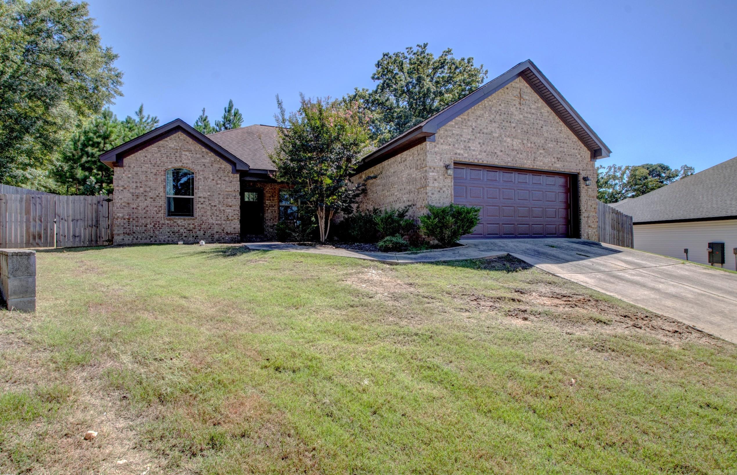 1107 J W  Benton, AR