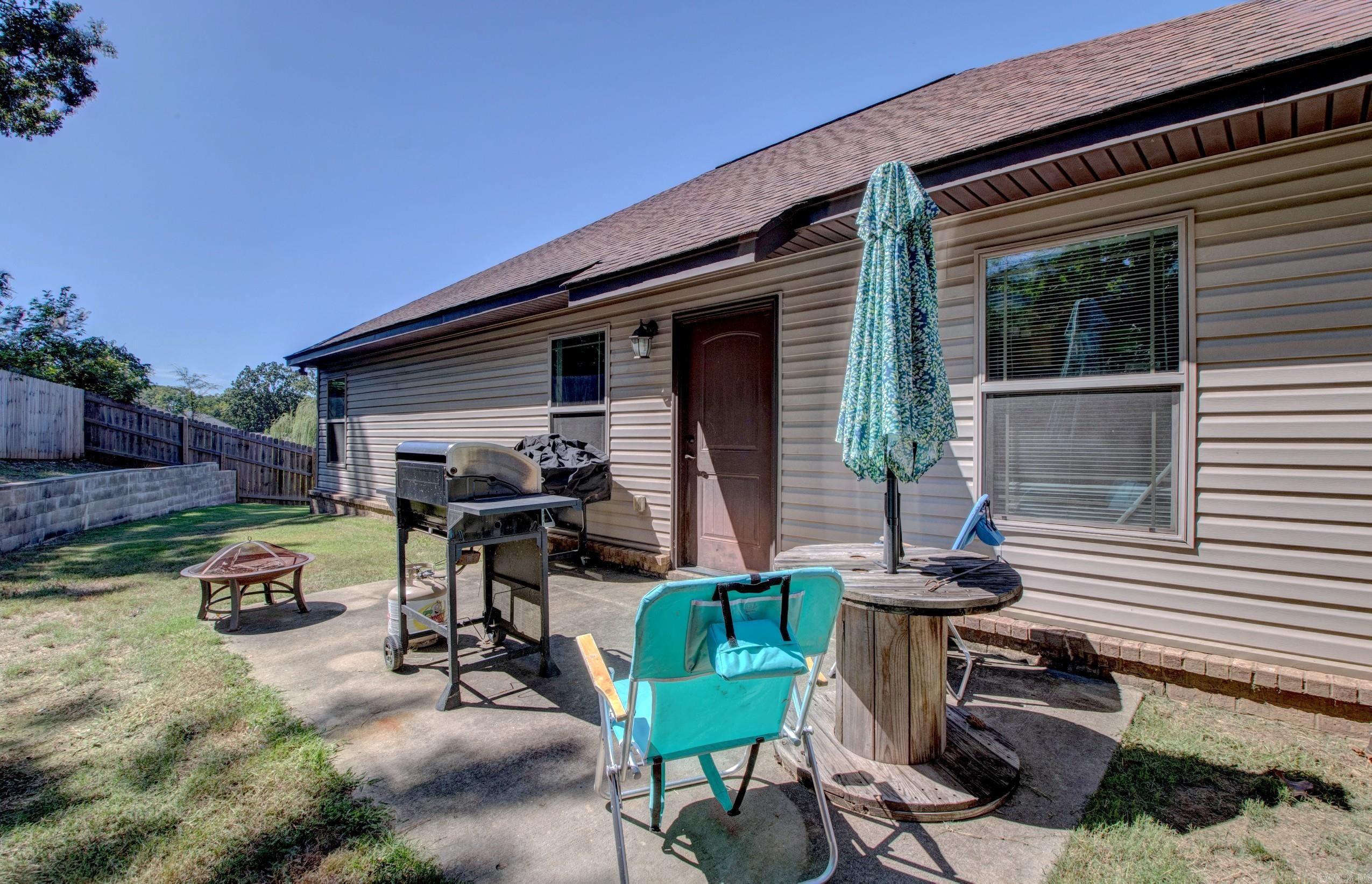 1107 J W  Benton, AR