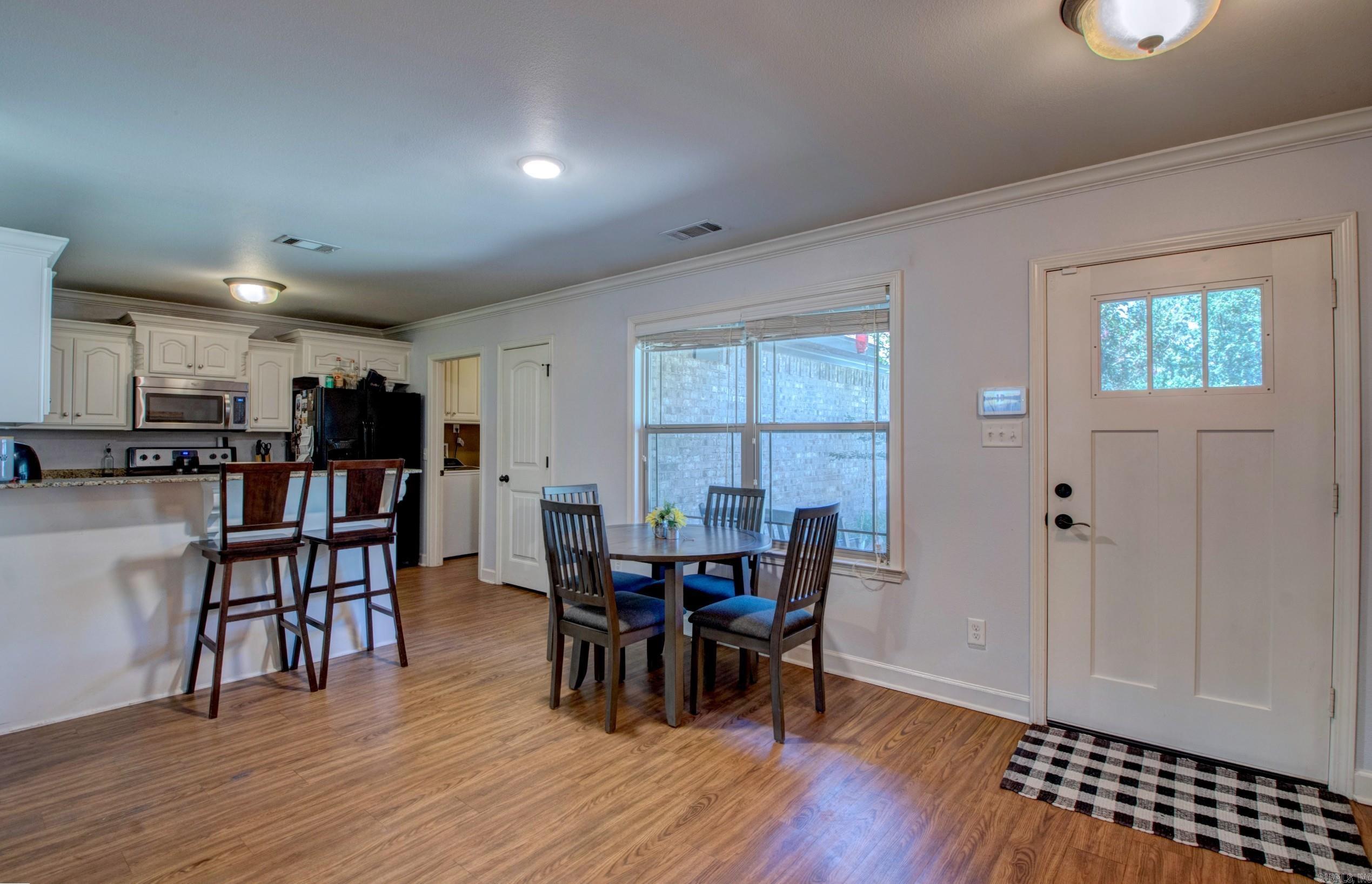 1107 J W  Benton, AR