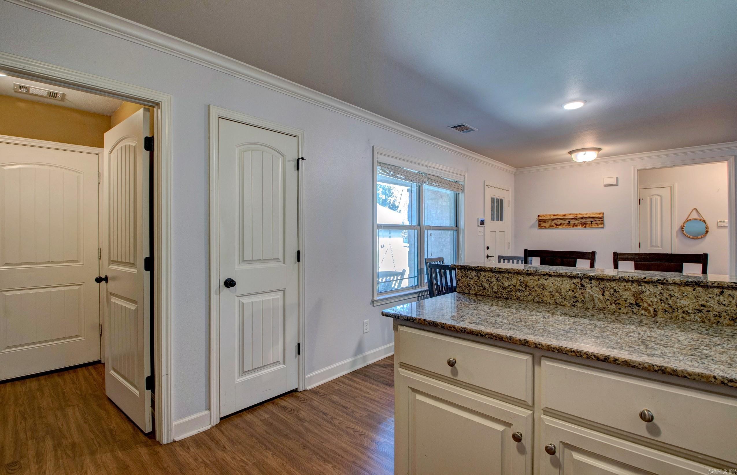 1107 J W  Benton, AR