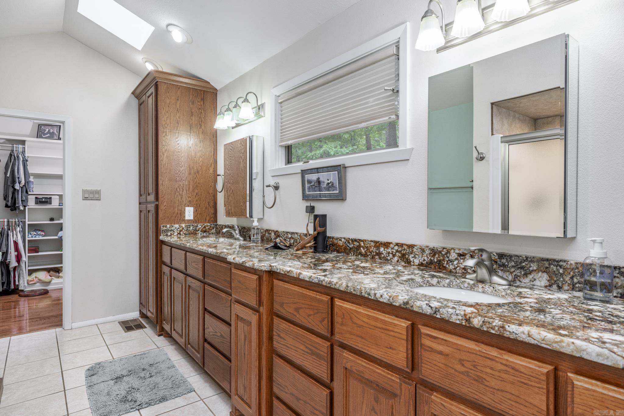 7 Montanes  Hot Springs Village, AR