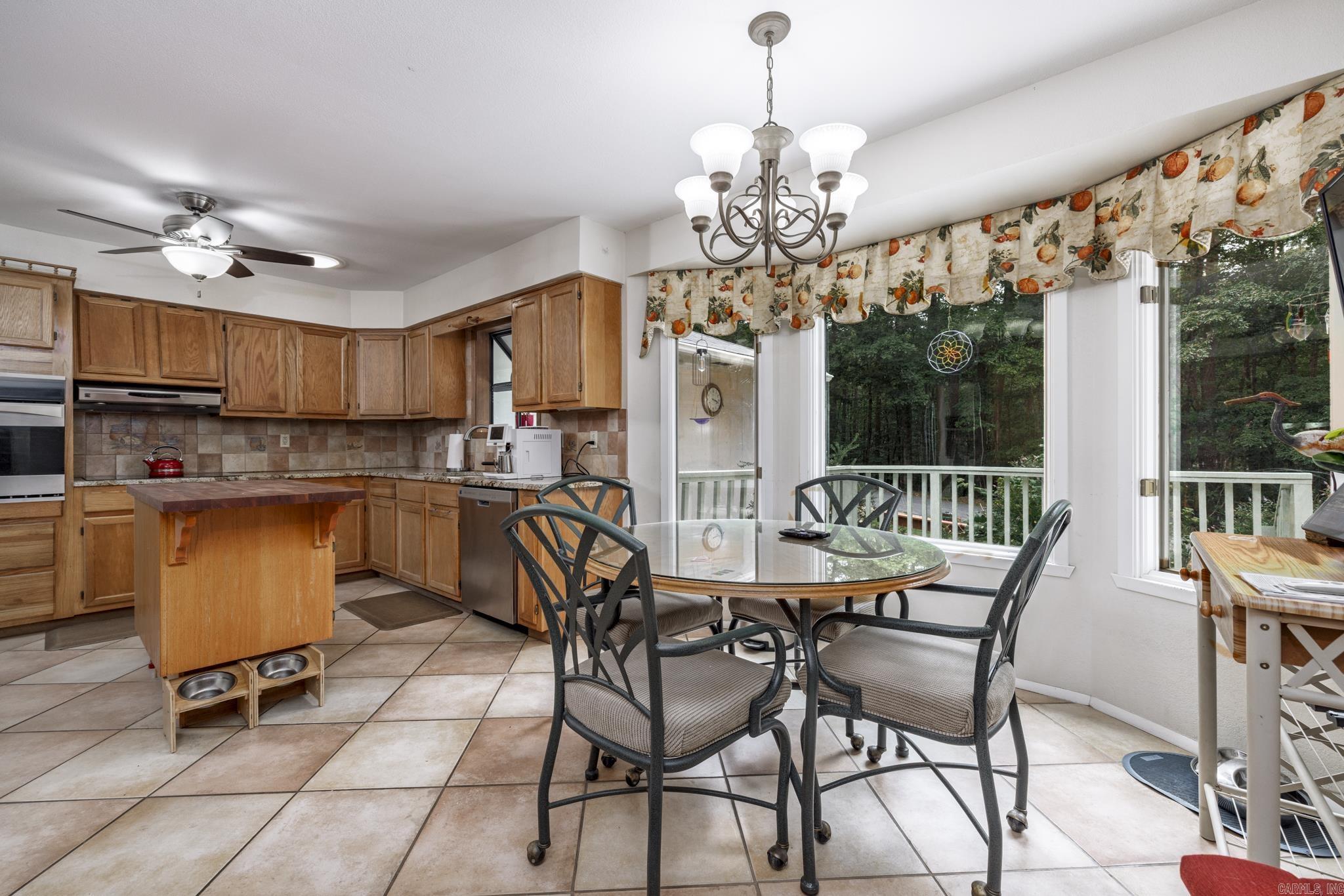 7 Montanes  Hot Springs Village, AR
