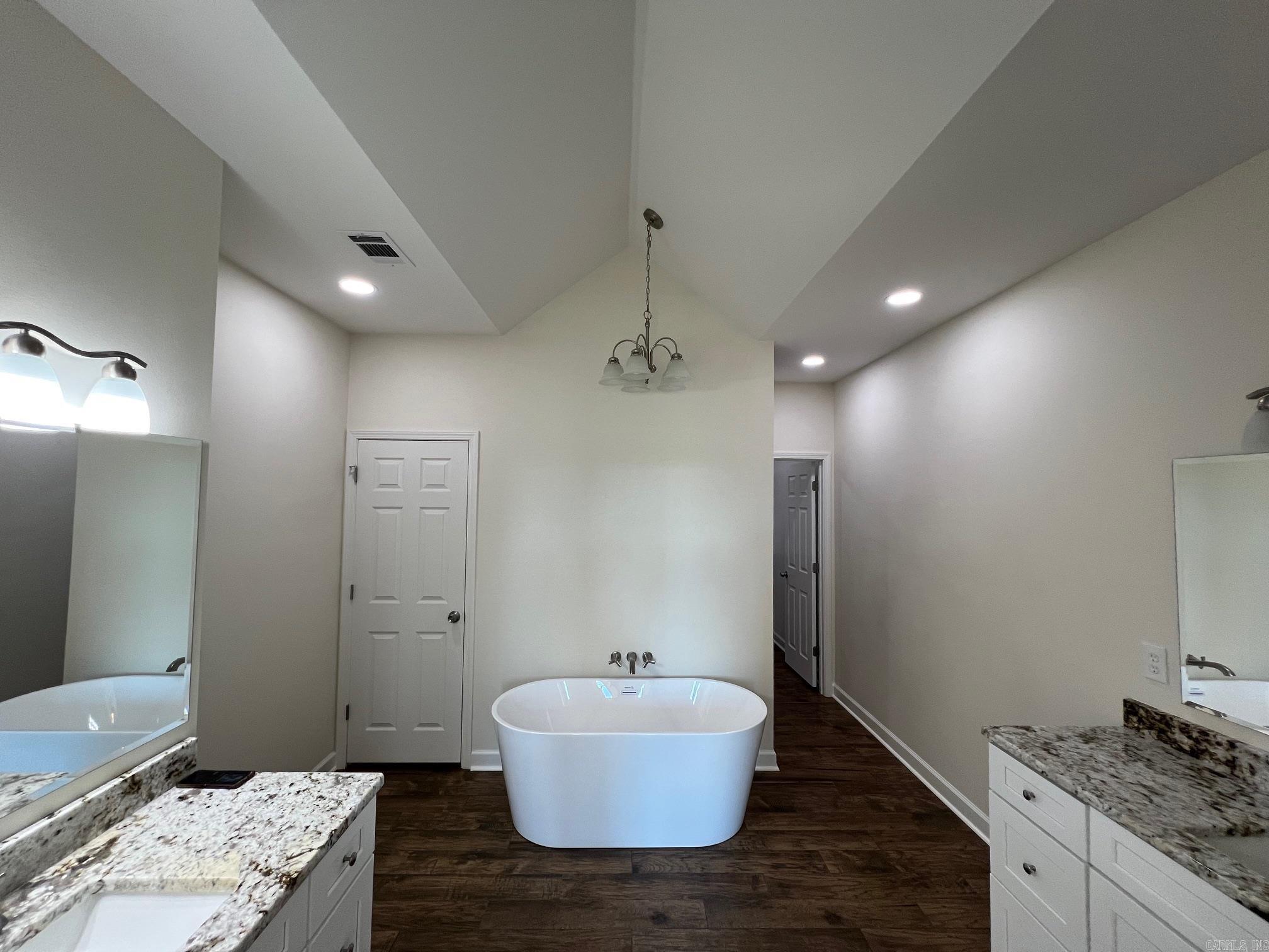 15 Country Meadows Dr  Vilonia, AR