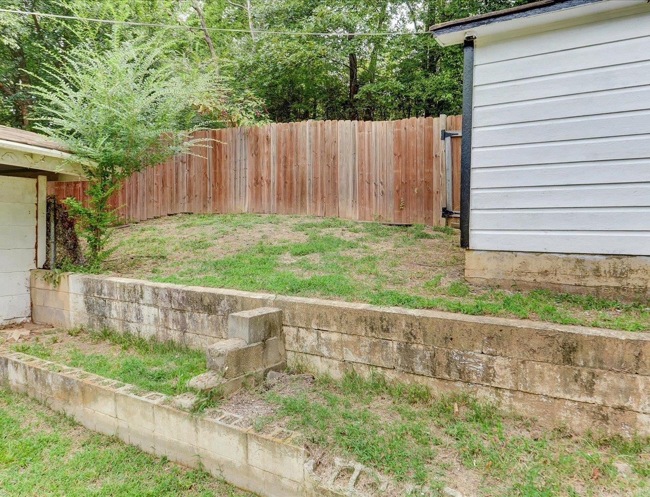 221 Augustus  Hot Springs, AR