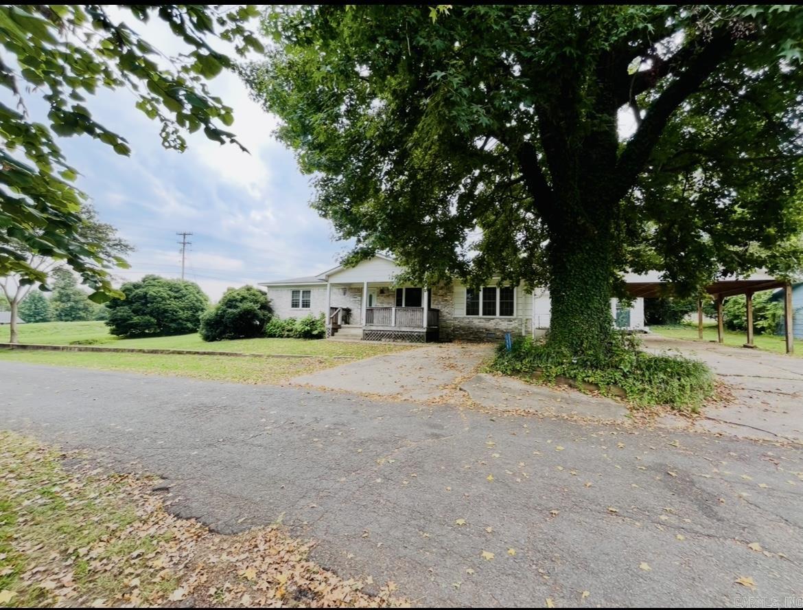 155 Edwards  Clinton, AR